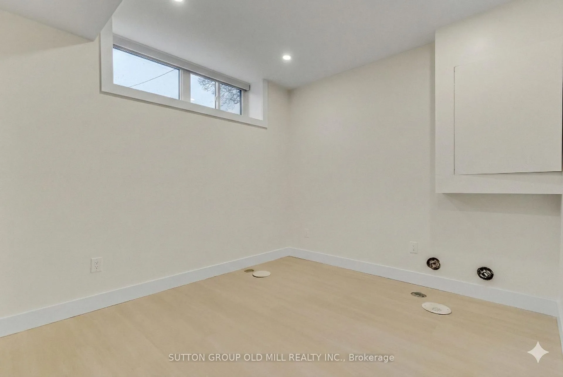 Photo 18 of Unit 01, 625 Harvie Avenue, Toronto, Caledonia-Fairbank — HOMEH