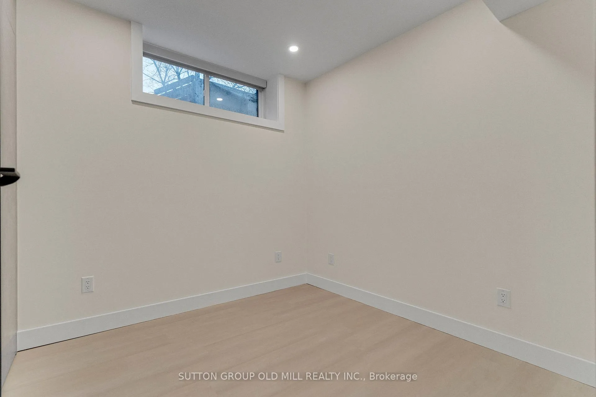 Photo 22 of Unit 01, 625 Harvie Avenue, Toronto, Caledonia-Fairbank — HOMEH