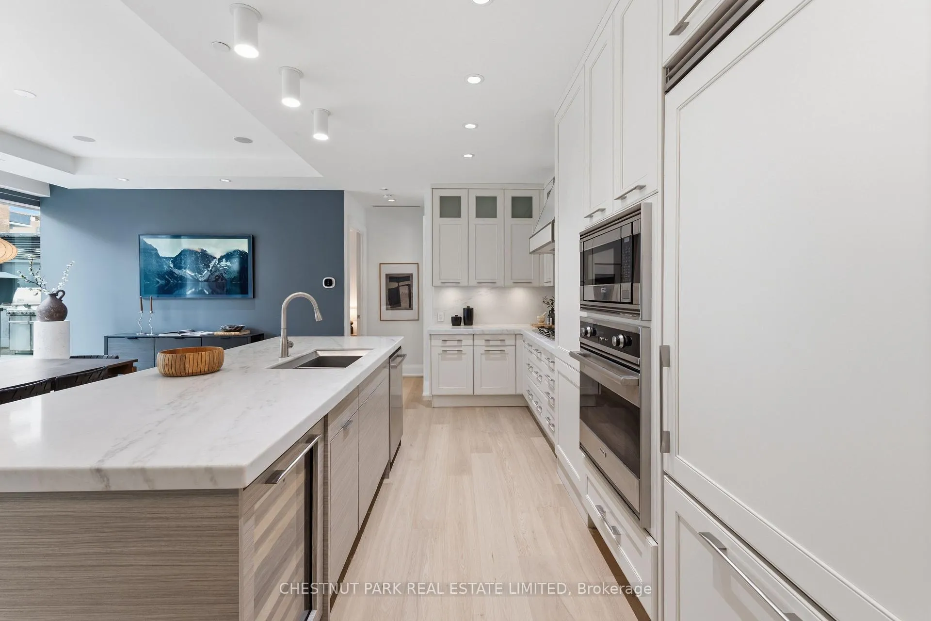 Photo 8 of Unit 1002, 77 Charles Street W, Toronto, Bay Street Corridor — HOMEH