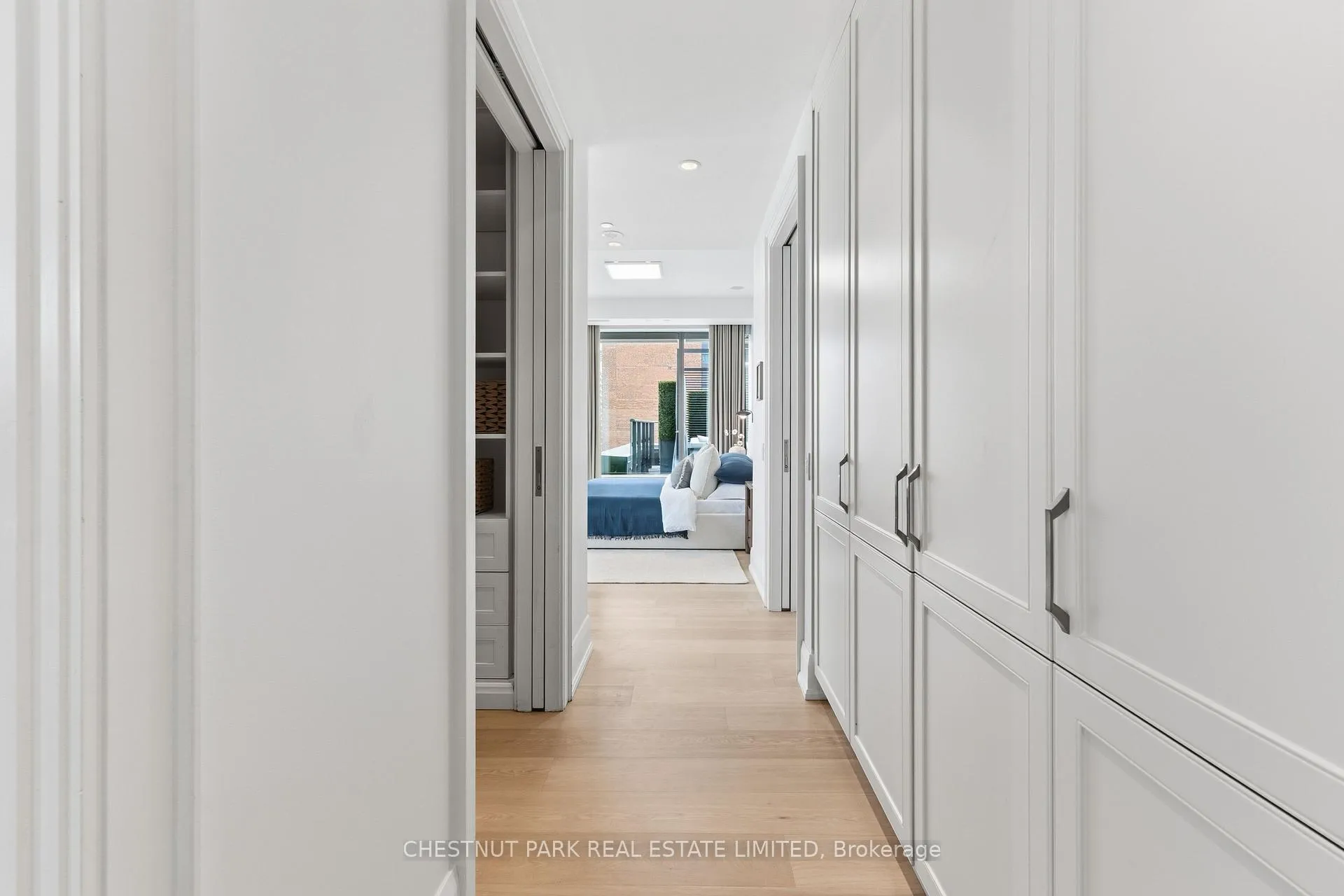 Photo 15 of Unit 1002, 77 Charles Street W, Toronto, Bay Street Corridor — HOMEH