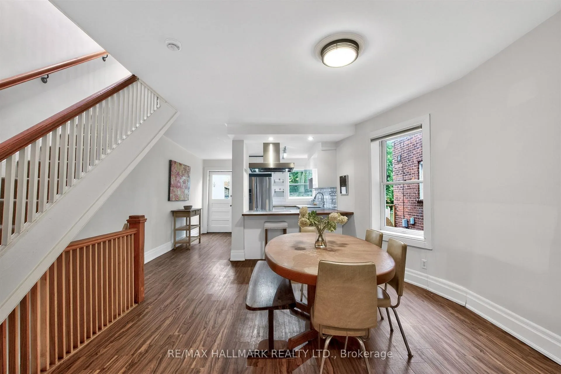 Photo 10 of 15 Page Street, Toronto, Palmerston-Little Italy — HOMEH