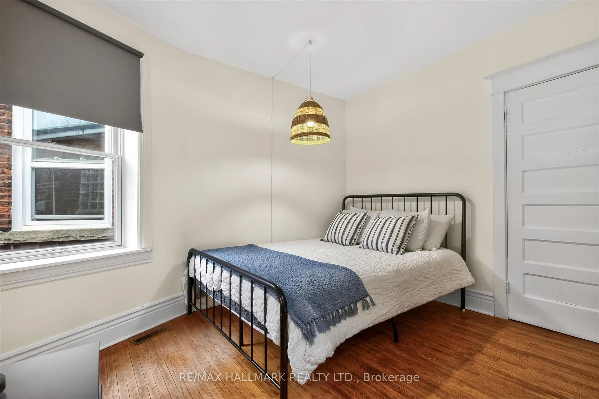 Photo 24 of 15 Page Street, Toronto, Palmerston-Little Italy — HOMEH