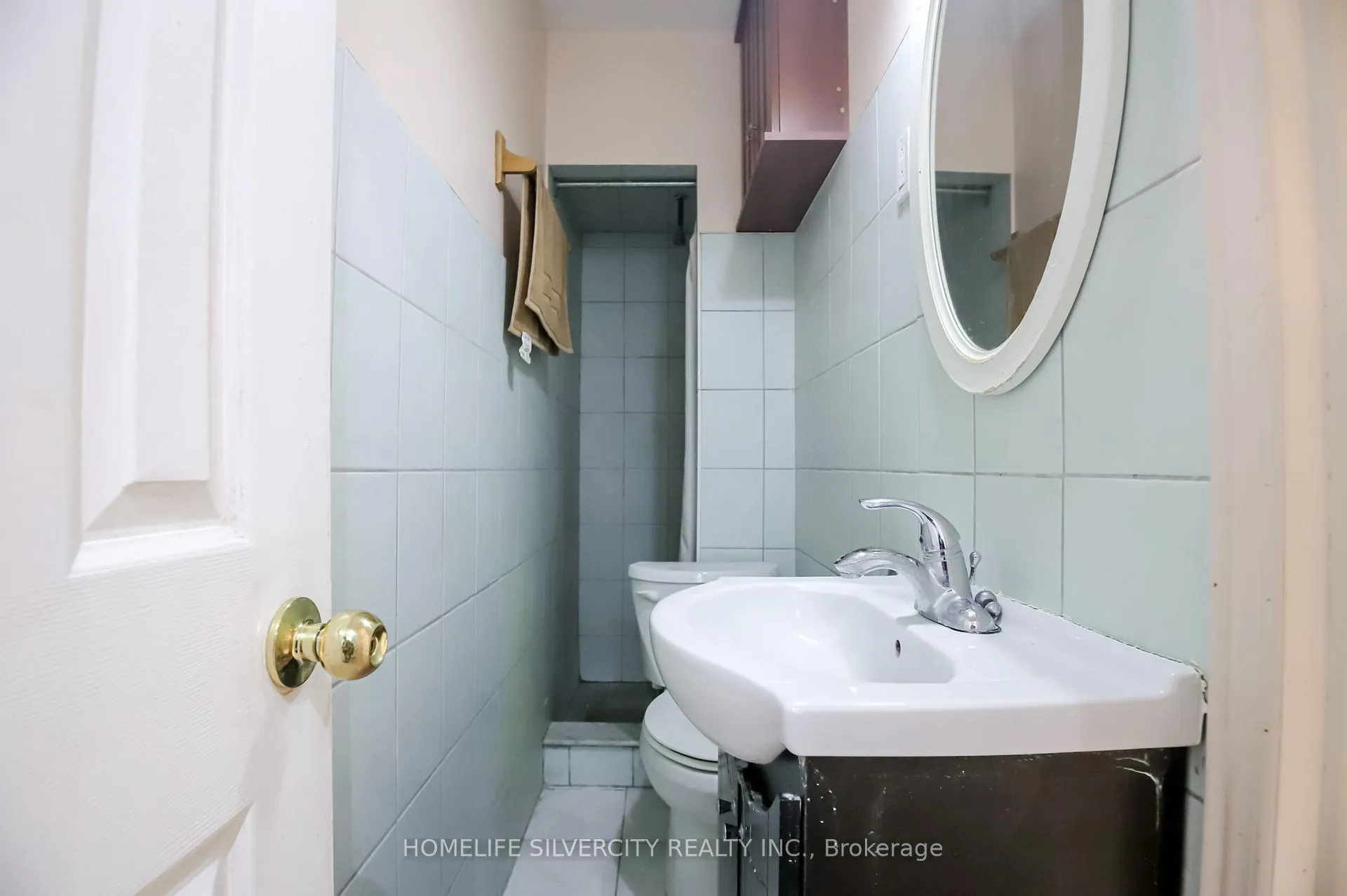 Photo 7 of 10 Coppermill Drive, Etobicoke, Rexdale-Kipling — HOMEH
