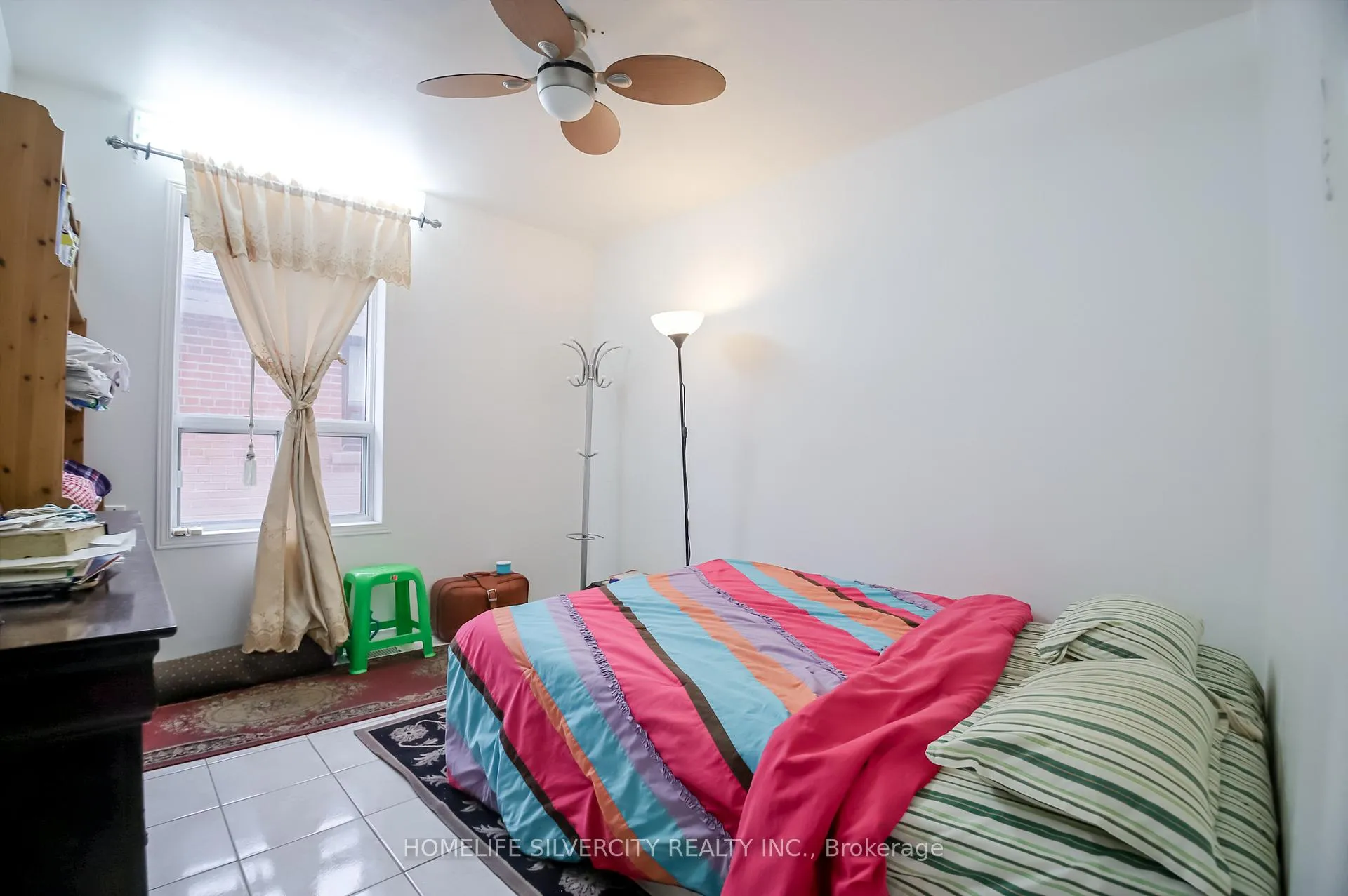 Photo 21 of 10 Coppermill Drive, Etobicoke, Rexdale-Kipling — HOMEH