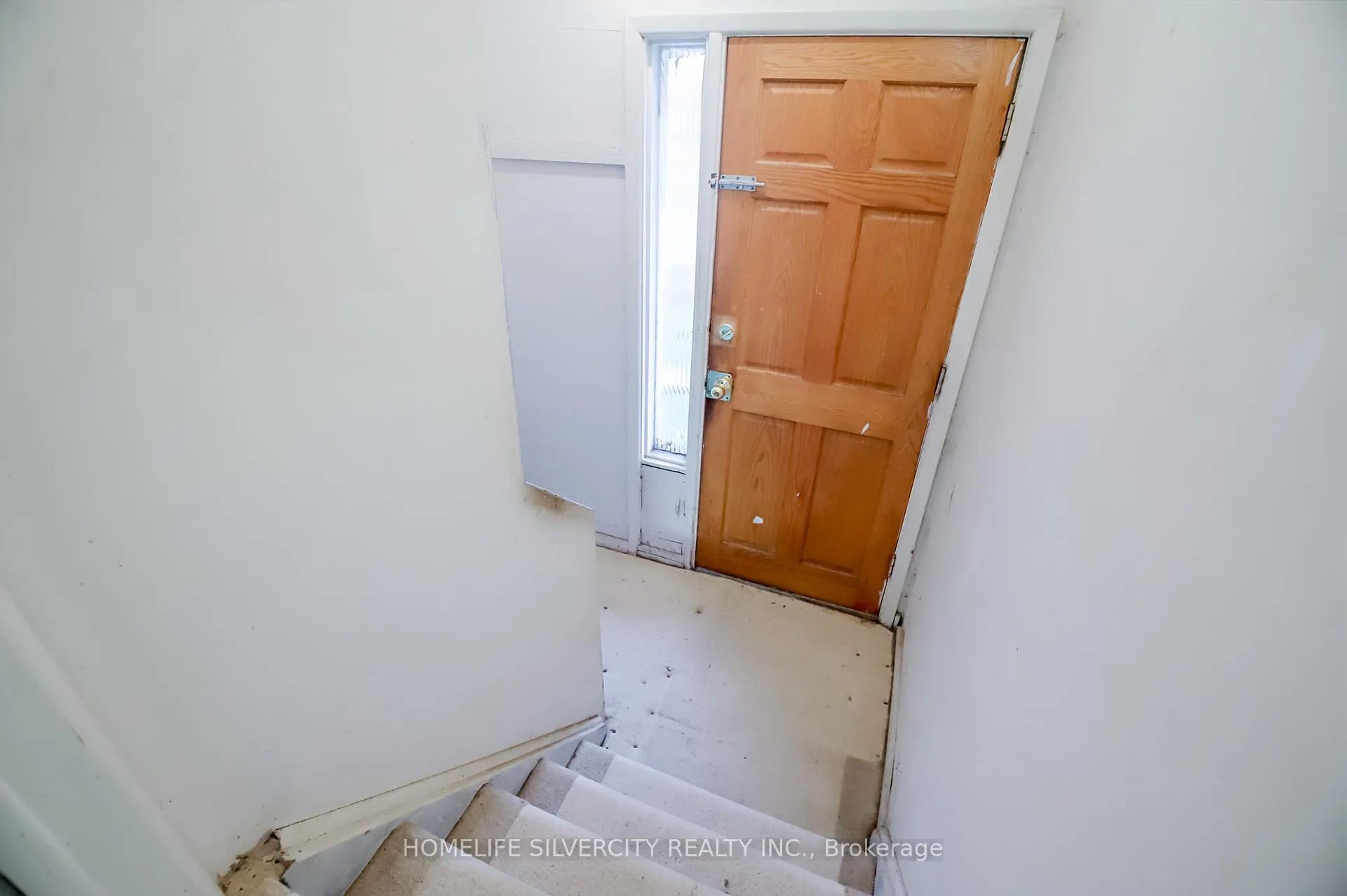 Photo 27 of 10 Coppermill Drive, Etobicoke, Rexdale-Kipling — HOMEH