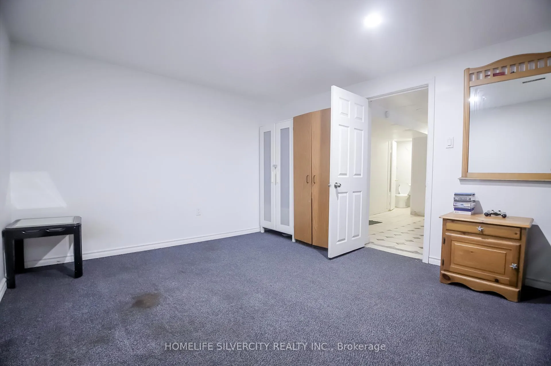 Photo 28 of 10 Coppermill Drive, Etobicoke, Rexdale-Kipling — HOMEH