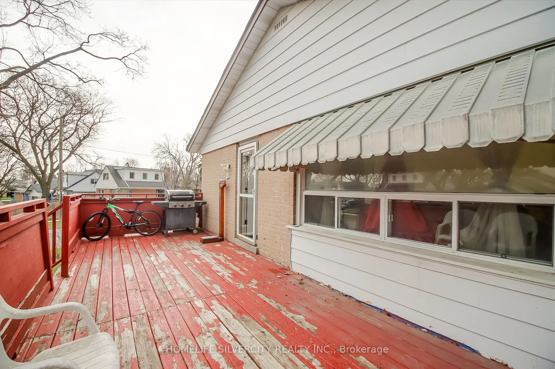 Photo 37 of 10 Coppermill Drive, Etobicoke, Rexdale-Kipling — HOMEH