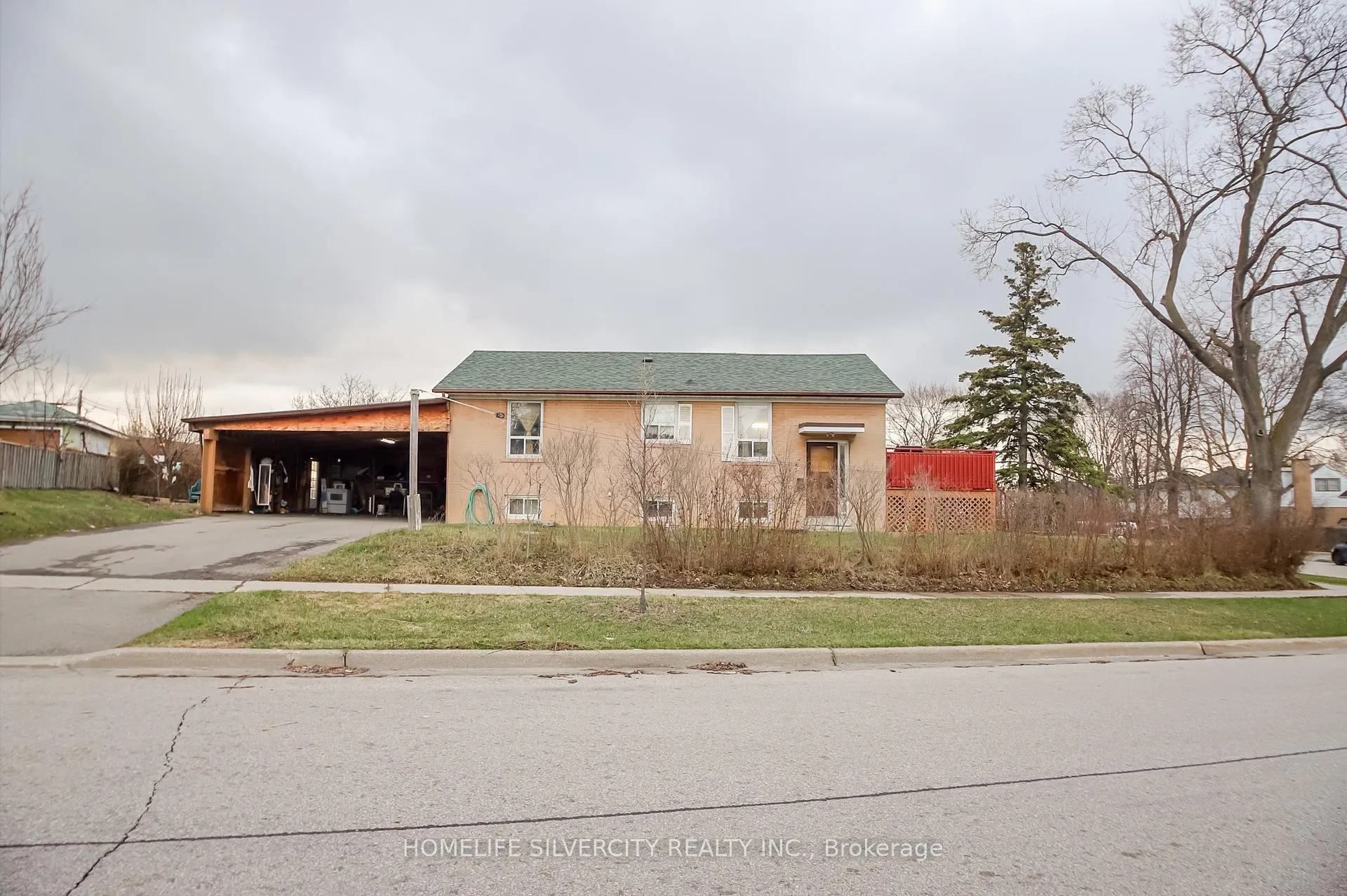Photo 42 of 10 Coppermill Drive, Etobicoke, Rexdale-Kipling — HOMEH