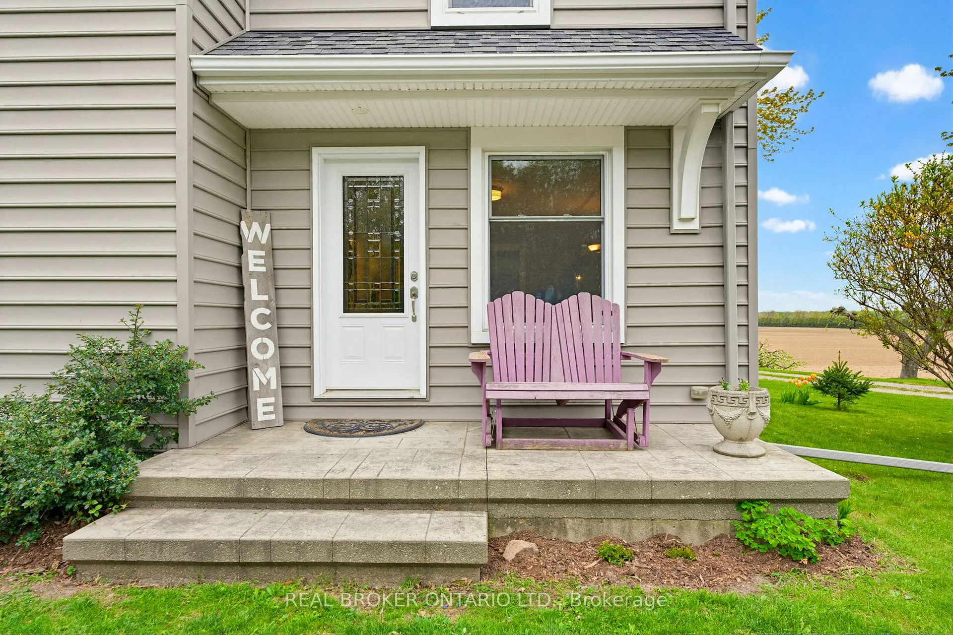Photo 2 of 31 Maple Avenue S, Brant, Burford — HOMEH