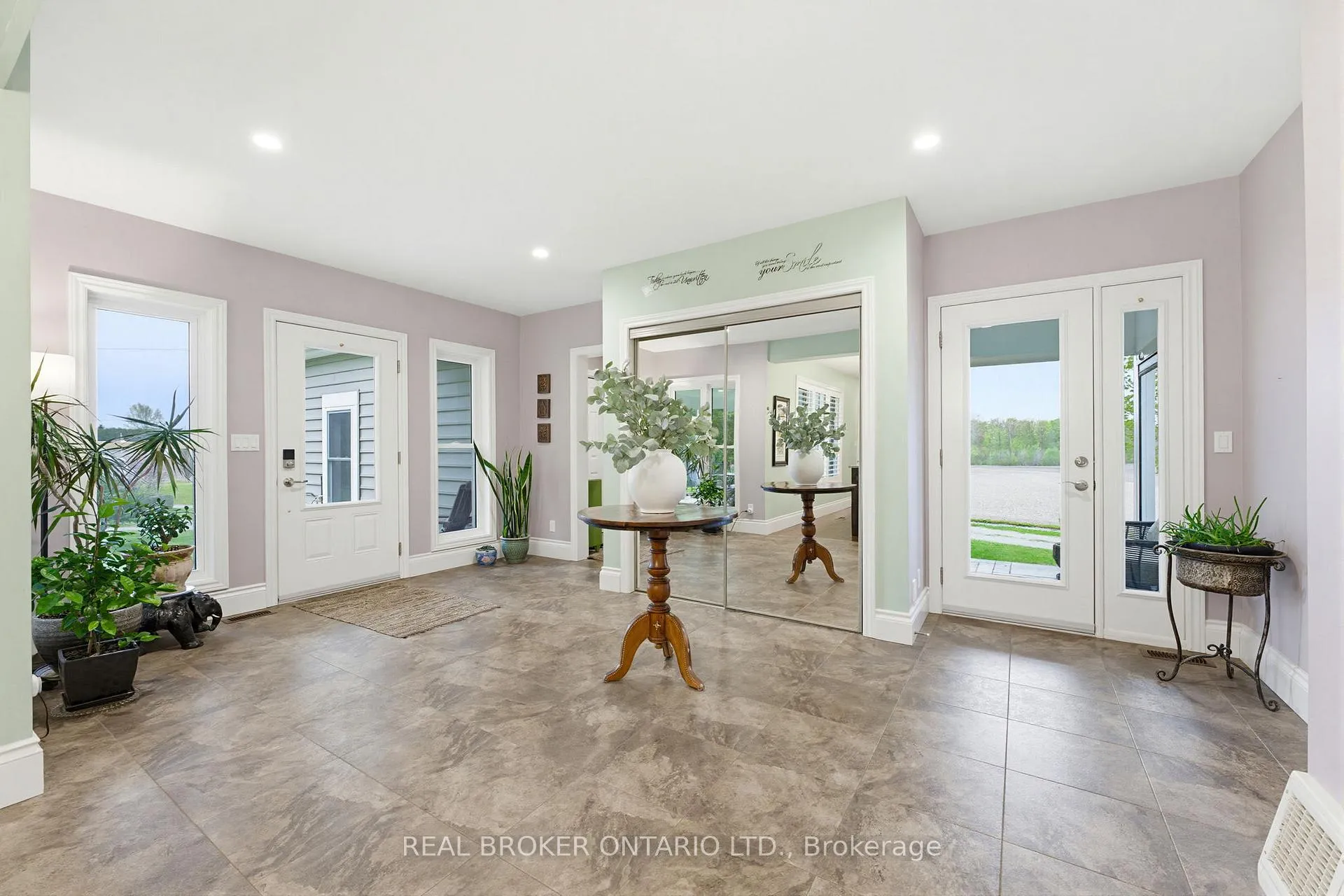 Photo 6 of 31 Maple Avenue S, Brant, Burford — HOMEH