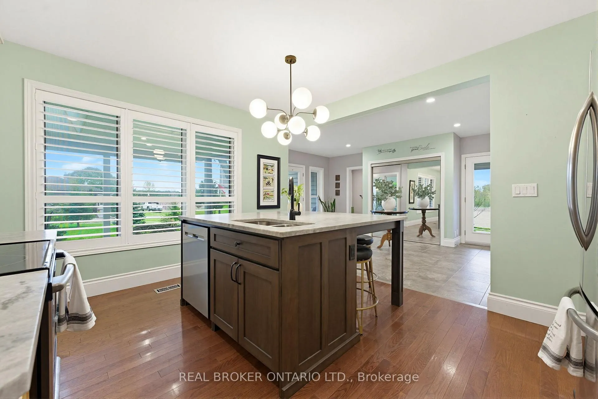 Photo 10 of 31 Maple Avenue S, Brant, Burford — HOMEH