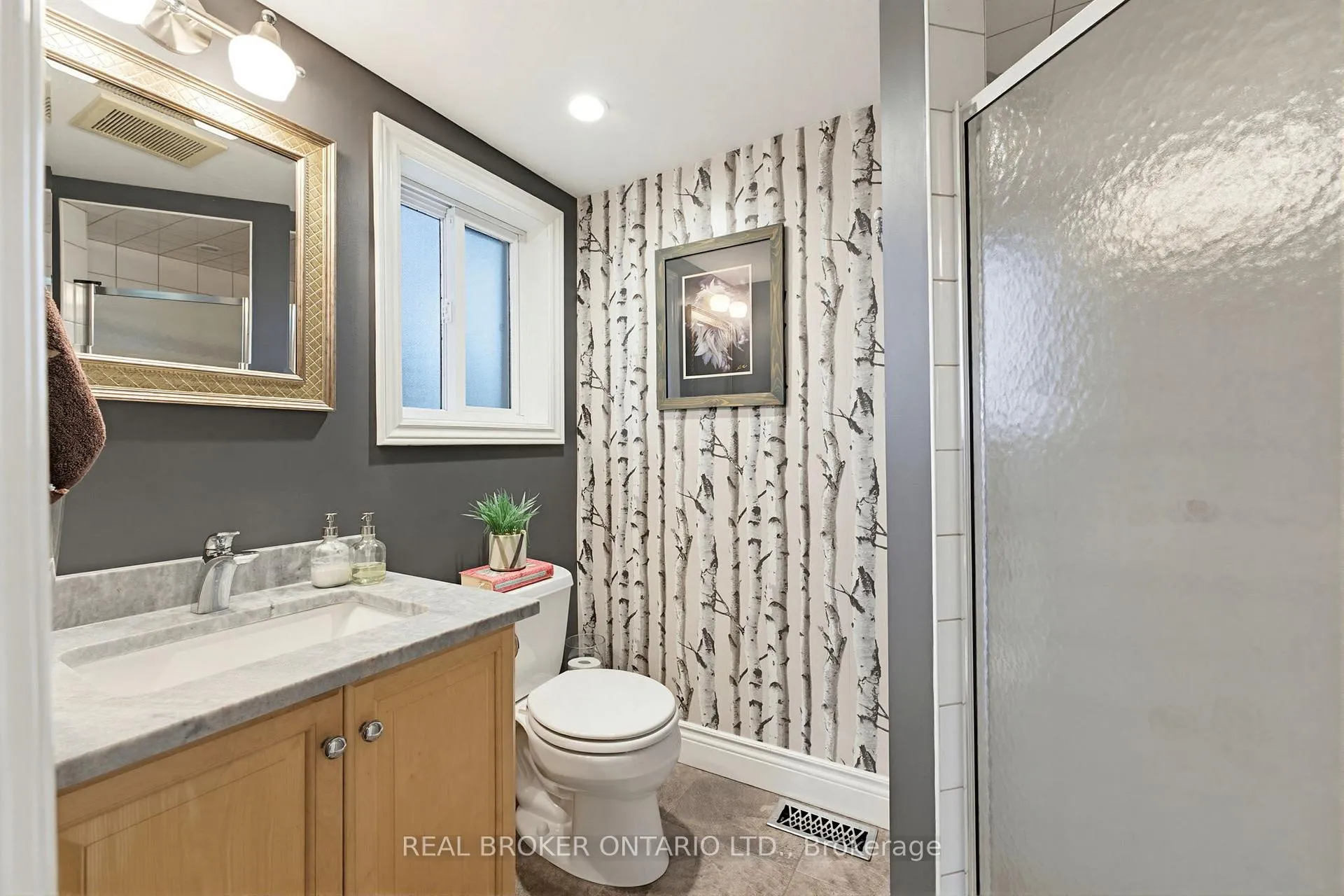 Photo 17 of 31 Maple Avenue S, Brant, Burford — HOMEH