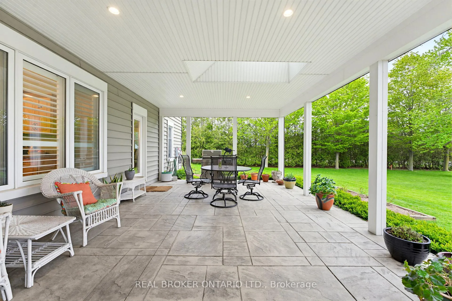 Photo 26 of 31 Maple Avenue S, Brant, Burford — HOMEH
