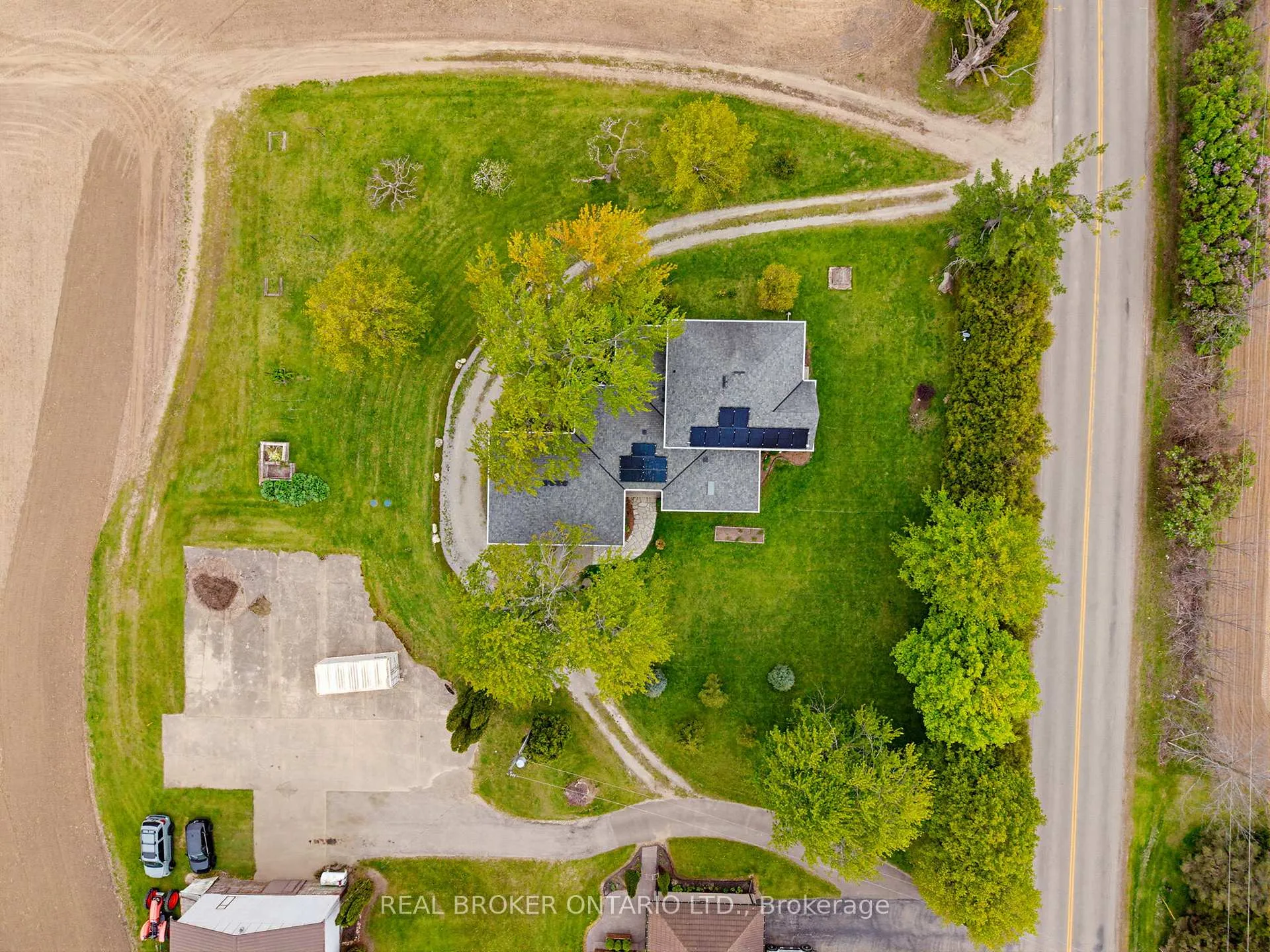 Photo 35 of 31 Maple Avenue S, Brant, Burford — HOMEH