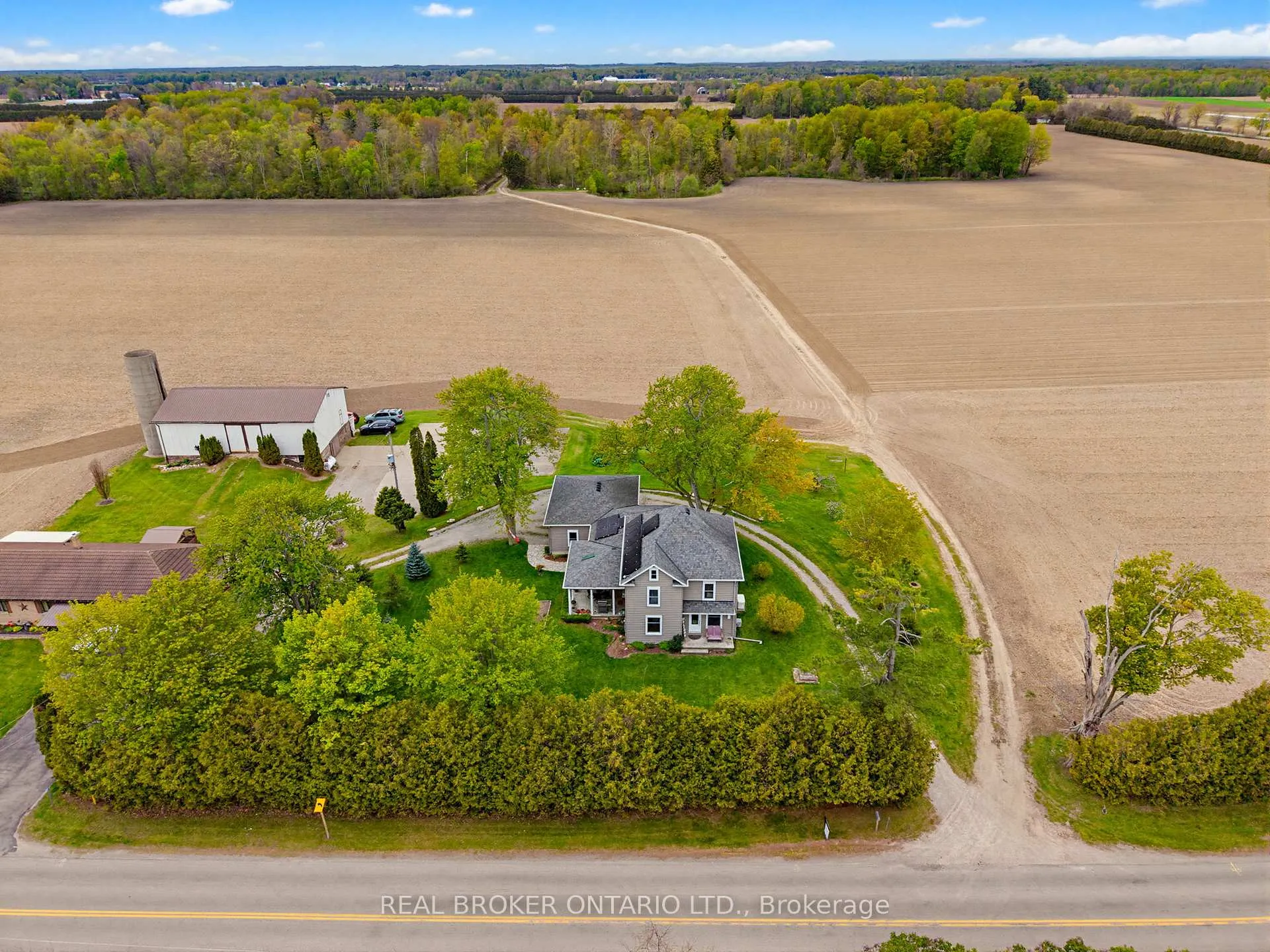 Photo 37 of 31 Maple Avenue S, Brant, Burford — HOMEH