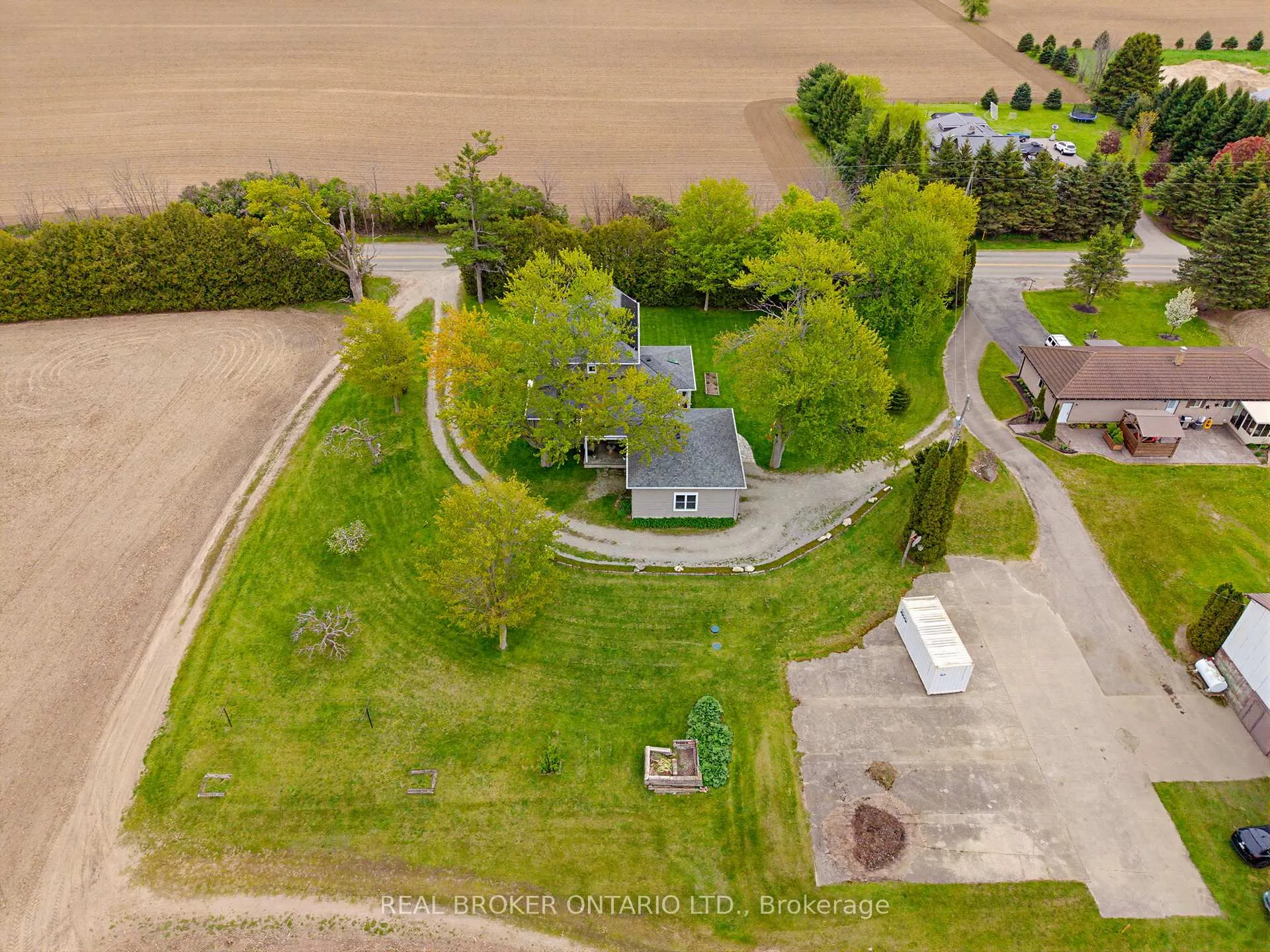 Photo 39 of 31 Maple Avenue S, Brant, Burford — HOMEH