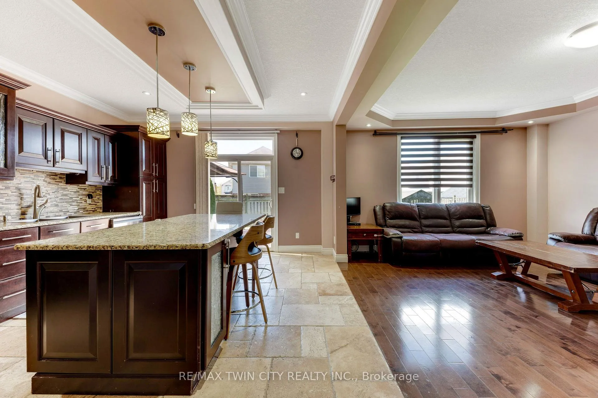 Photo 7 of 437 Beaumont Crescent, Kitchener, Grand River South — HOMEH