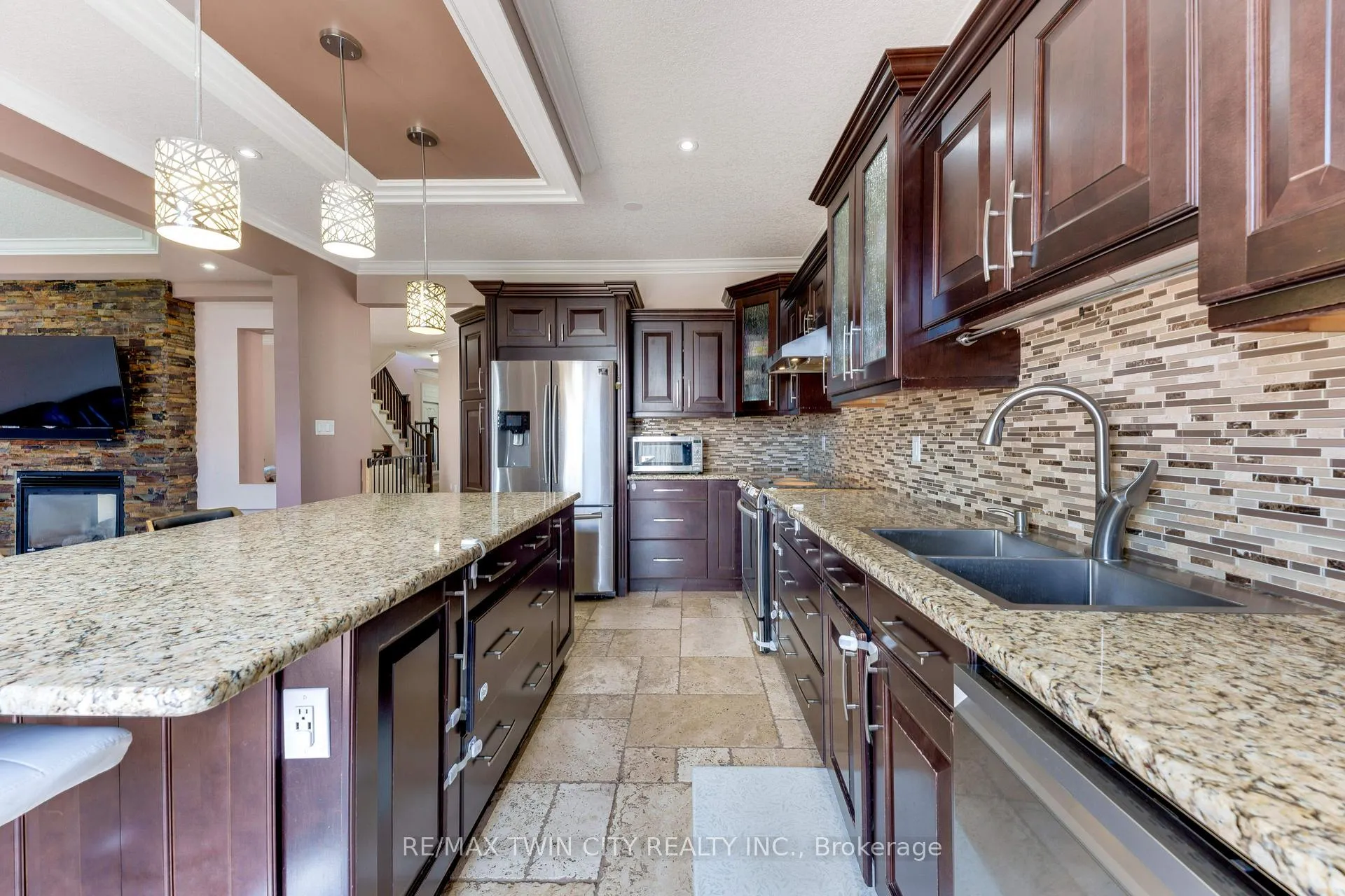 Photo 11 of 437 Beaumont Crescent, Kitchener, Grand River South — HOMEH