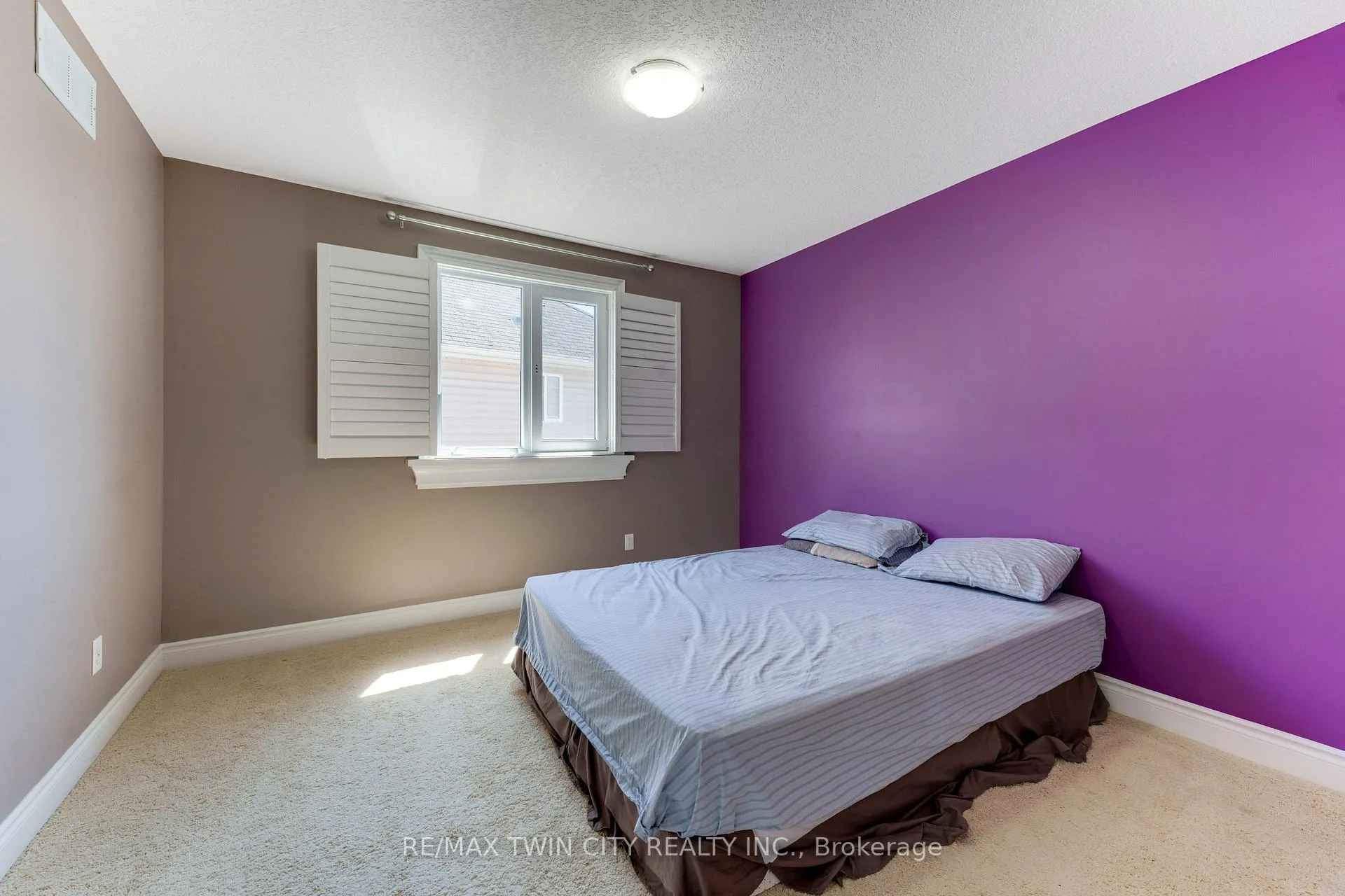 Photo 19 of 437 Beaumont Crescent, Kitchener, Grand River South — HOMEH
