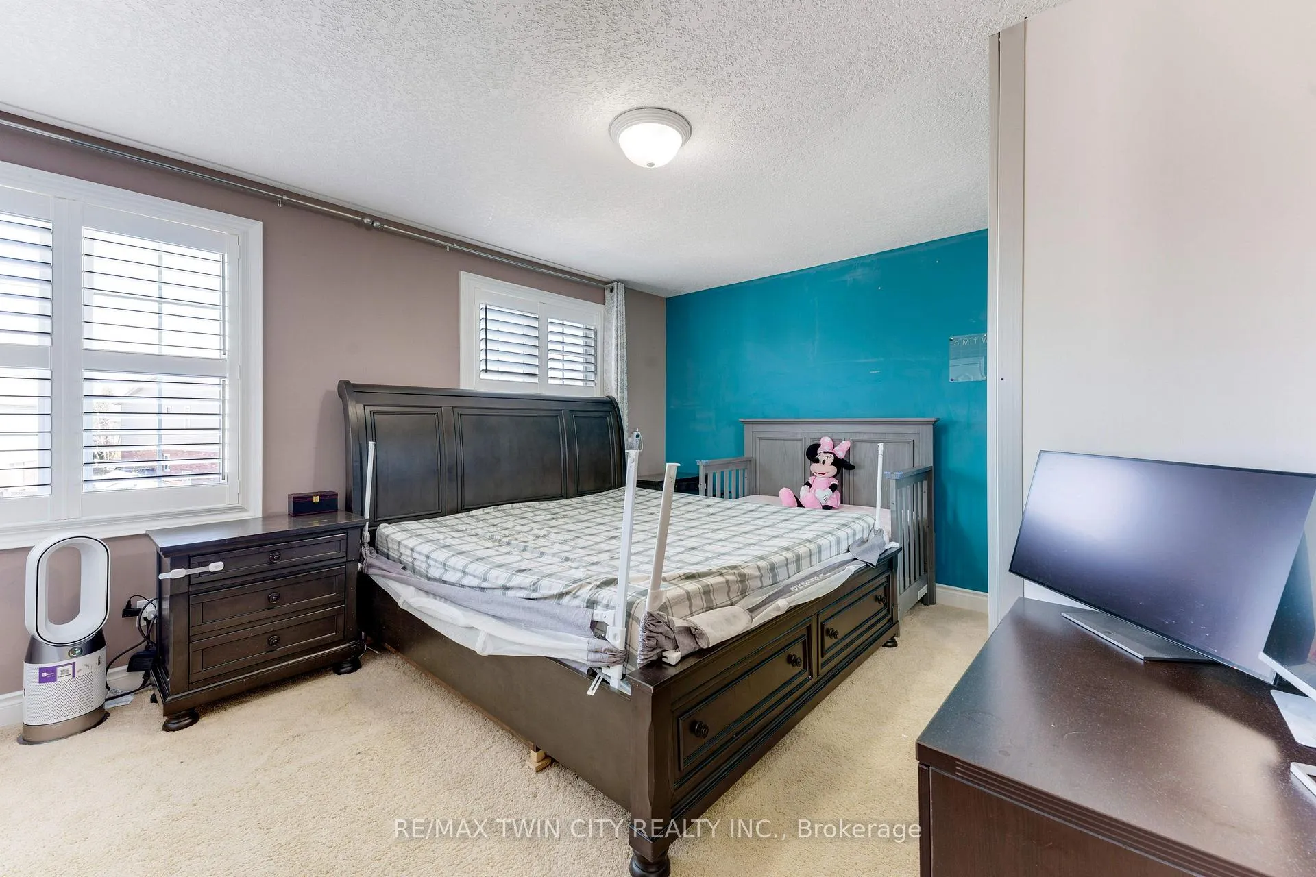 Photo 21 of 437 Beaumont Crescent, Kitchener, Grand River South — HOMEH