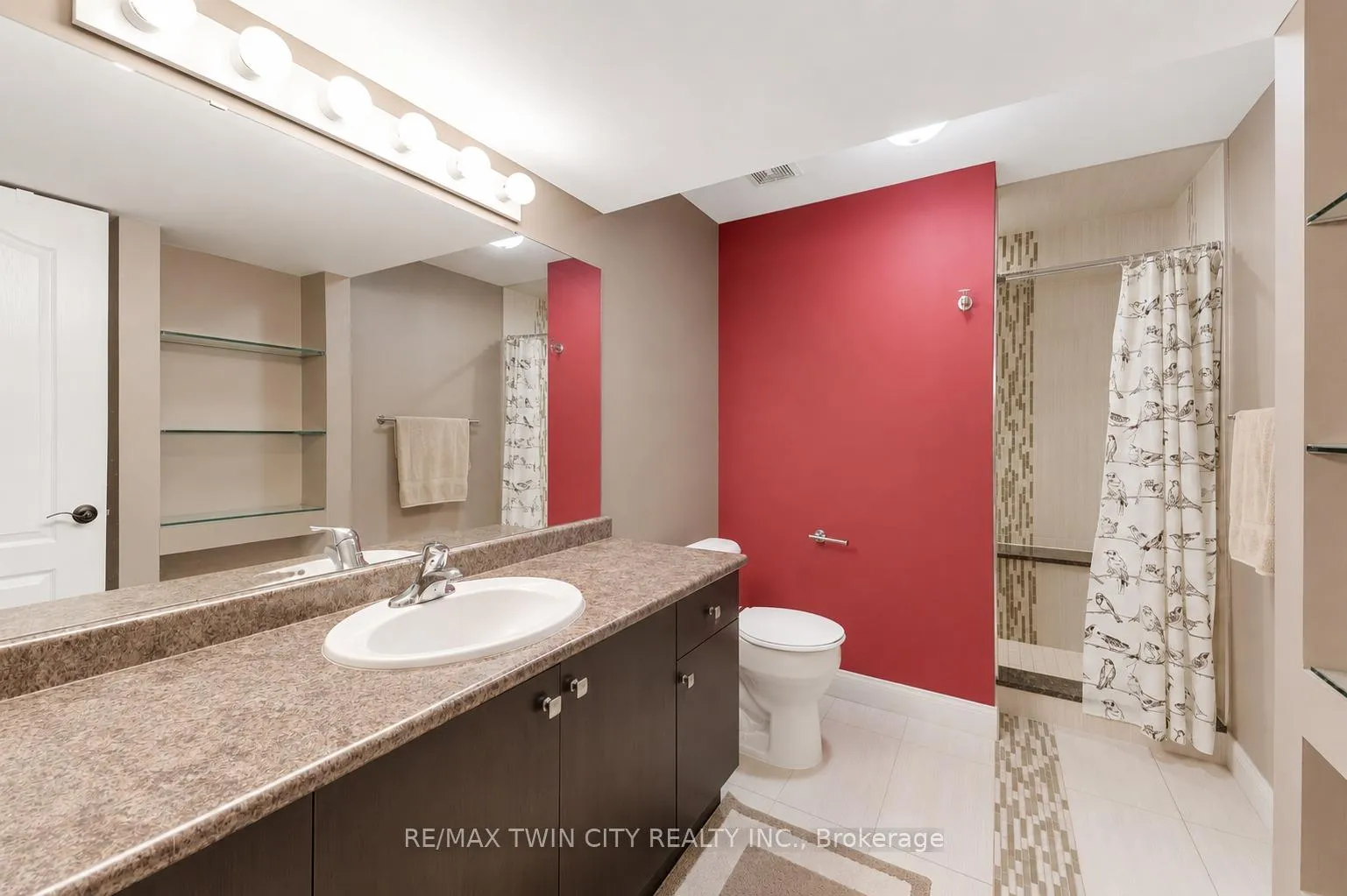 Photo 23 of 437 Beaumont Crescent, Kitchener, Grand River South — HOMEH