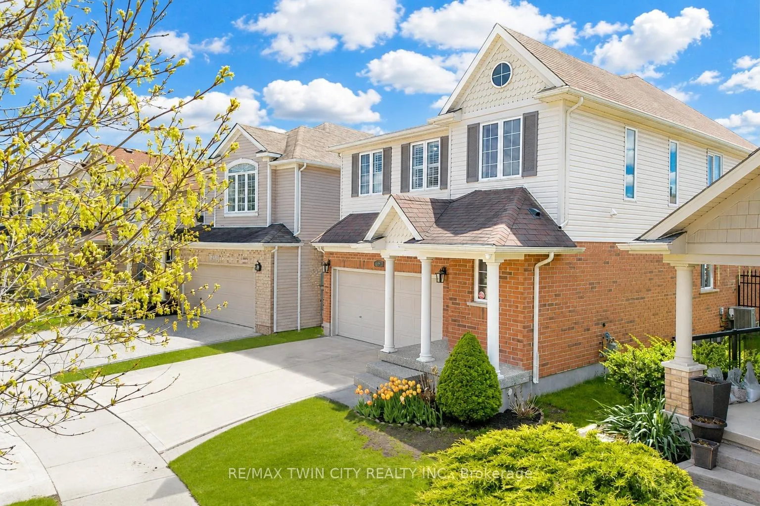 Photo 46 of 437 Beaumont Crescent, Kitchener, Grand River South — HOMEH