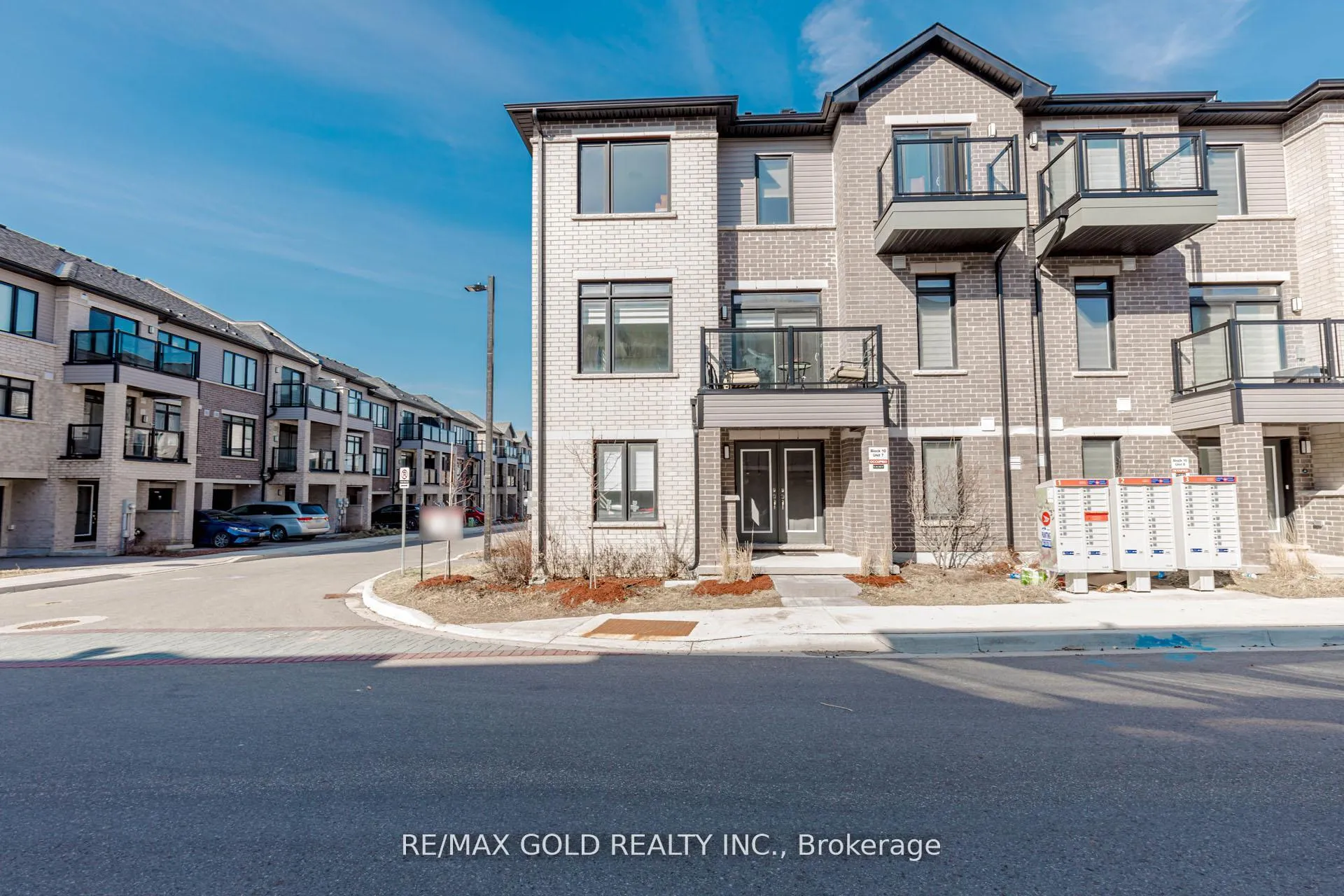 Photo 2 of Unit 1007, 585 Colborne Street E, Brantford, East Ward — HOMEH