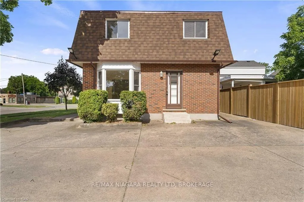 Photo 3 of Unit 1, 6344 Drummond Road, Niagara Falls, Dorchester — HOMEH