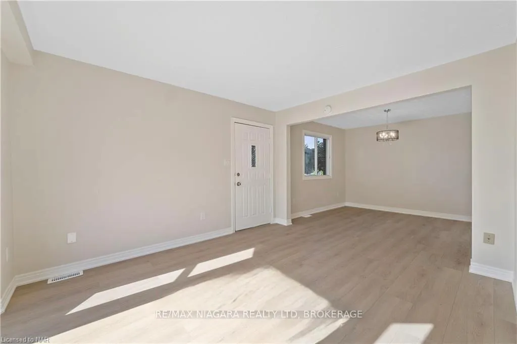 Photo 12 of Unit 1, 6344 Drummond Road, Niagara Falls, Dorchester — HOMEH