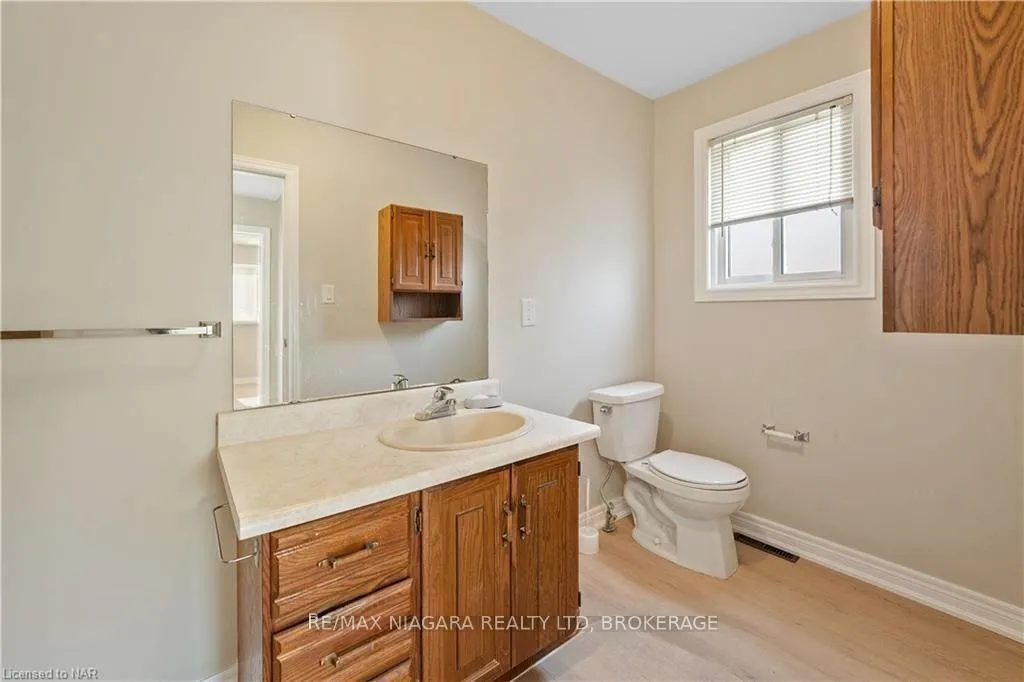Photo 15 of Unit 1, 6344 Drummond Road, Niagara Falls, Dorchester — HOMEH