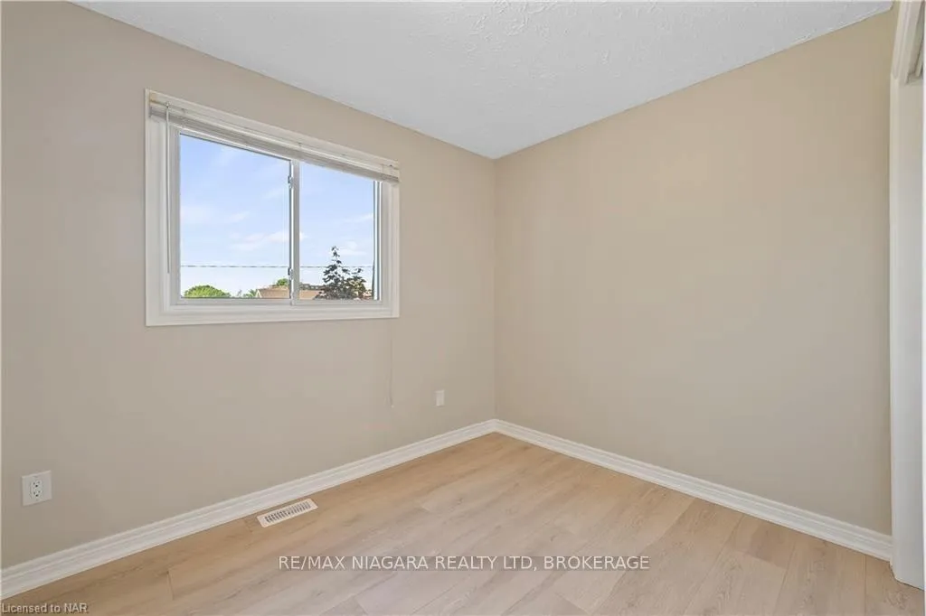 Photo 17 of Unit 1, 6344 Drummond Road, Niagara Falls, Dorchester — HOMEH