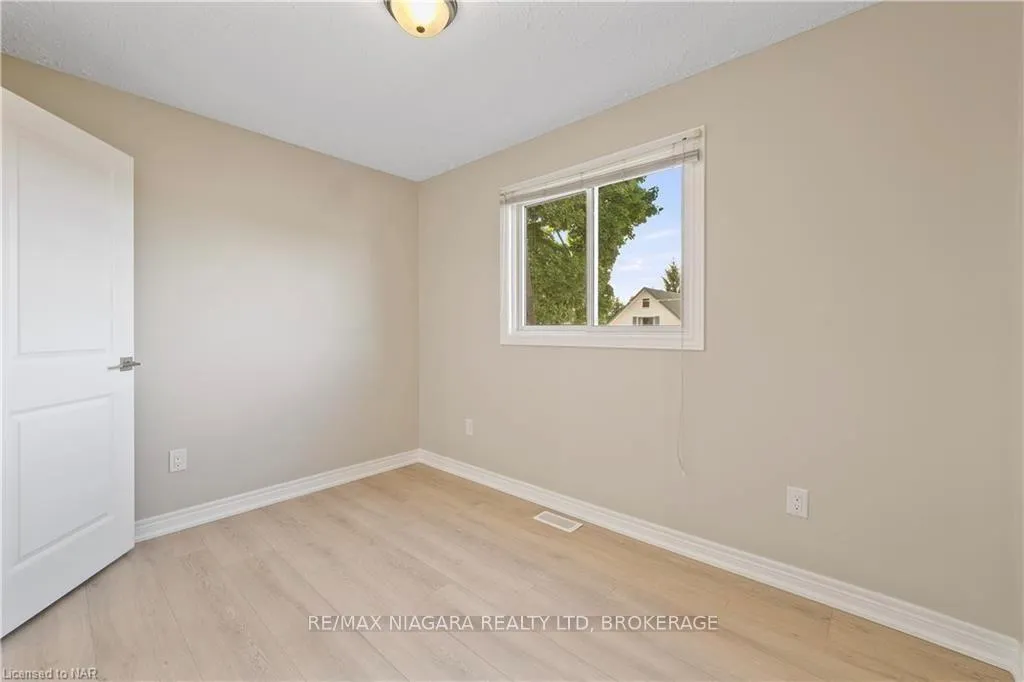 Photo 18 of Unit 1, 6344 Drummond Road, Niagara Falls, Dorchester — HOMEH