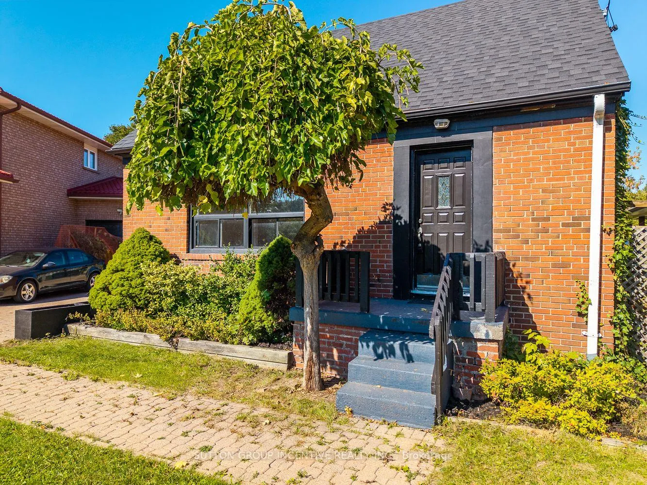 Photo 1 of 65 Barrhead Crescent, Etobicoke, Rexdale-Kipling — HOMEH