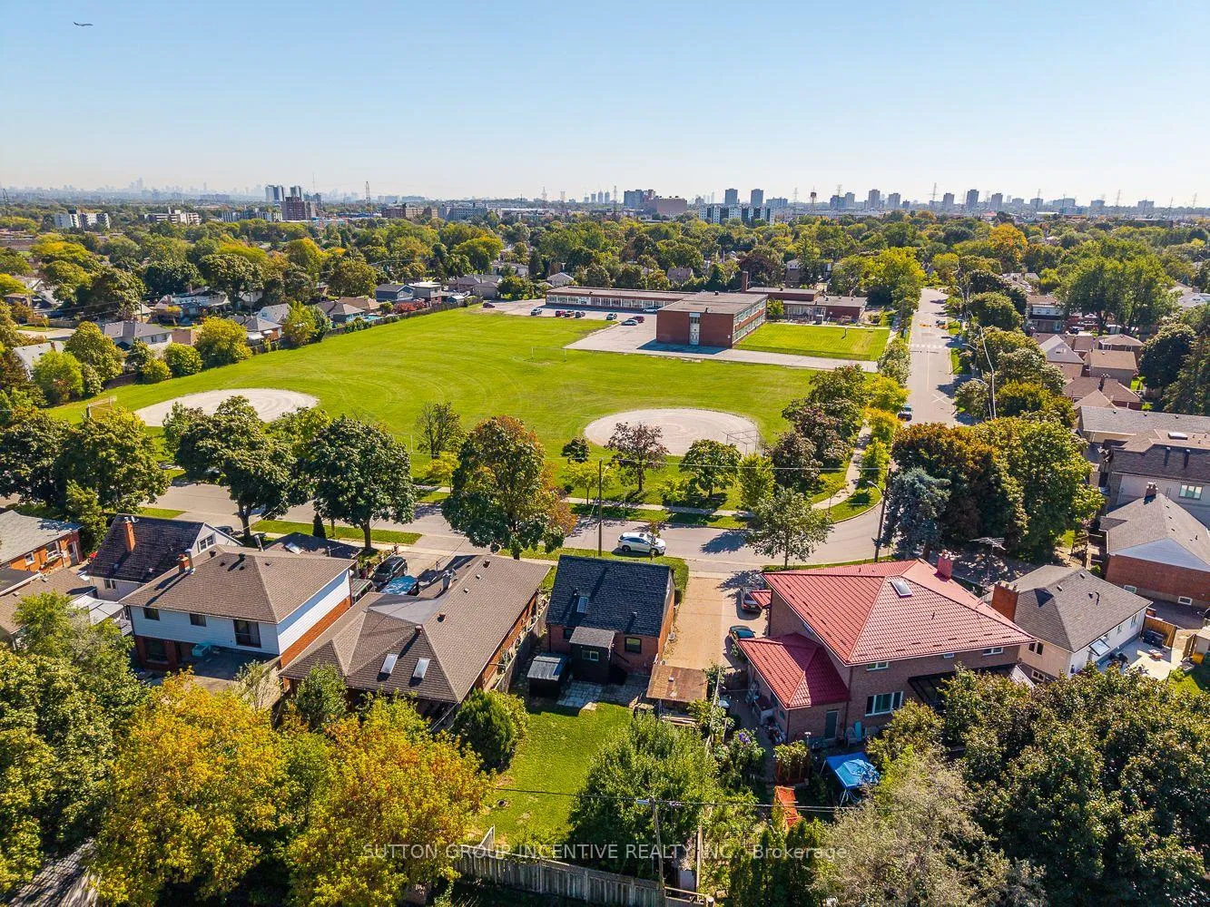 Photo 23 of 65 Barrhead Crescent, Etobicoke, Rexdale-Kipling — HOMEH