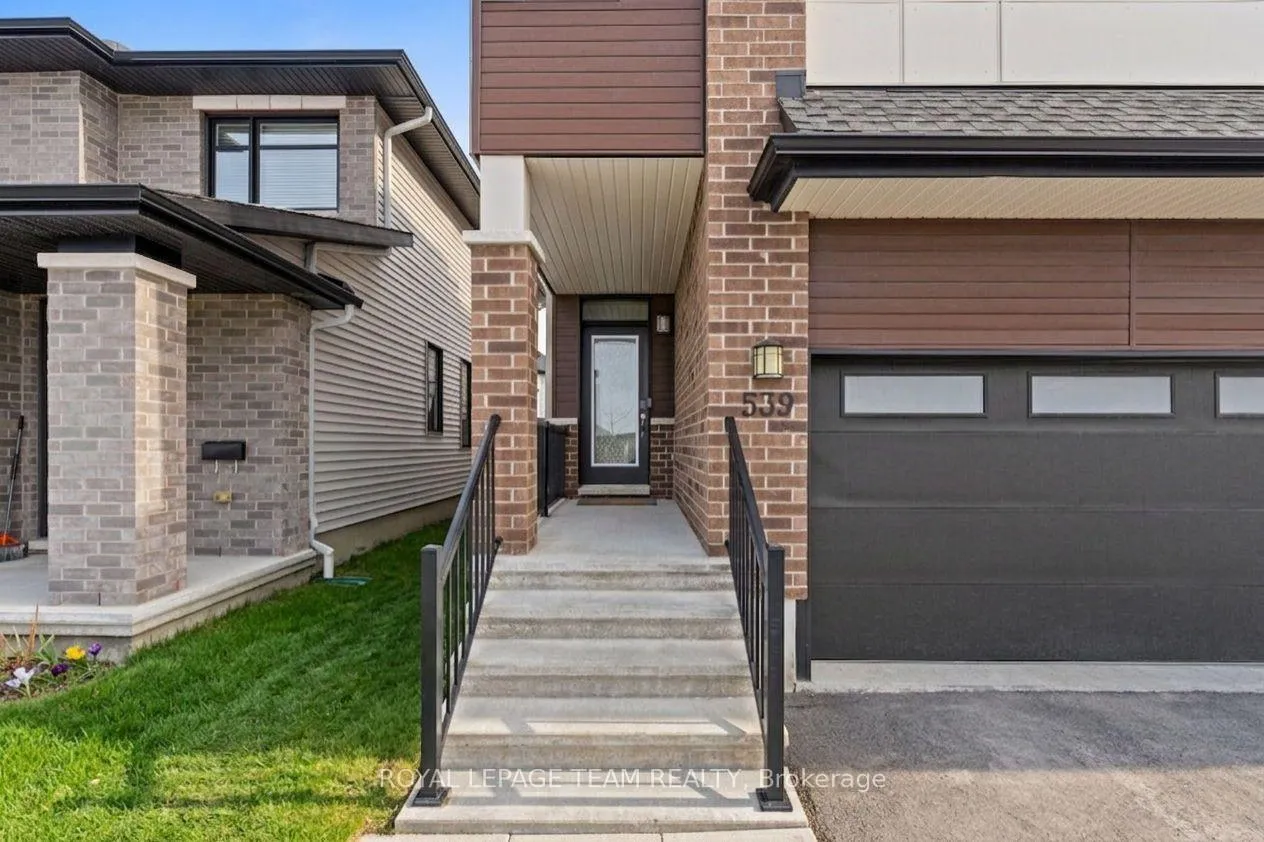 Photo 4 of 539 Honeylocust Avenue, Ottawa, Kanata - Emerald Meadows/Trailwest — HOMEH