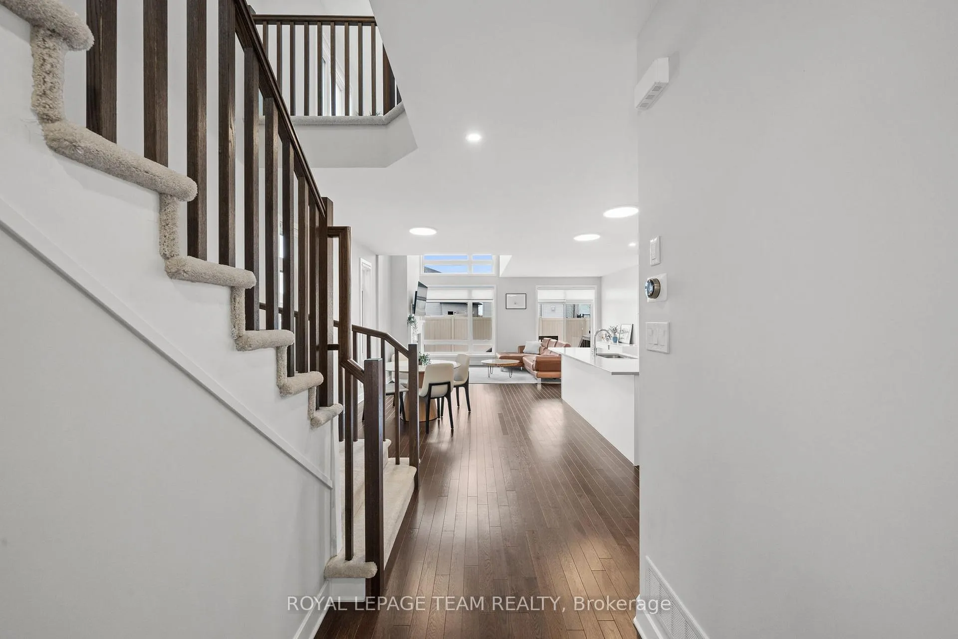 Photo 9 of 539 Honeylocust Avenue, Ottawa, Kanata - Emerald Meadows/Trailwest — HOMEH