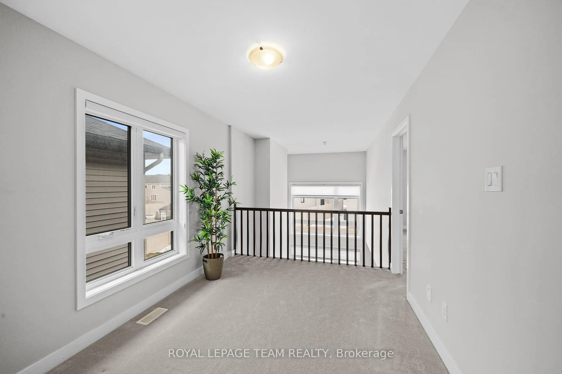 Photo 31 of 539 Honeylocust Avenue, Ottawa, Kanata - Emerald Meadows/Trailwest — HOMEH