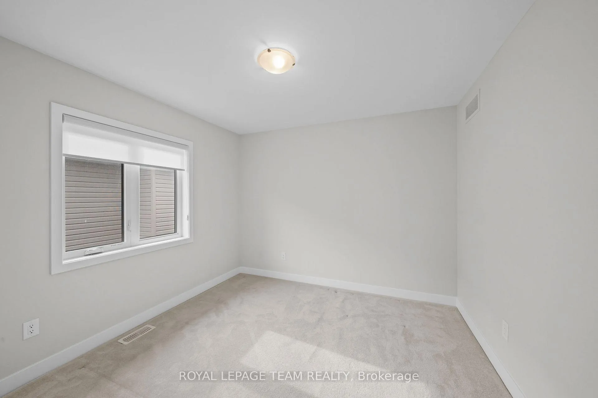 Photo 33 of 539 Honeylocust Avenue, Ottawa, Kanata - Emerald Meadows/Trailwest — HOMEH