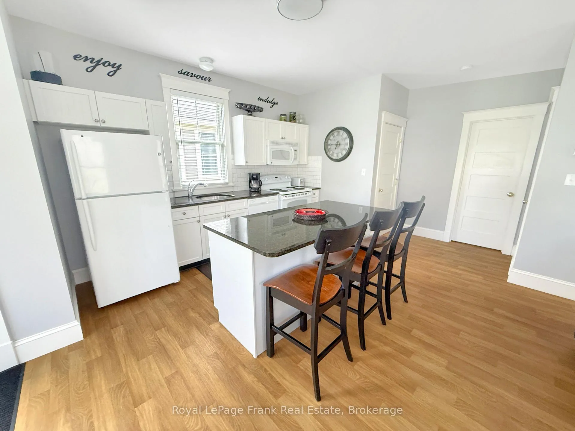 Photo 8 of Unit 13, 26 Meadow View Lane, Prince Edward County, Athol Ward — HOMEH