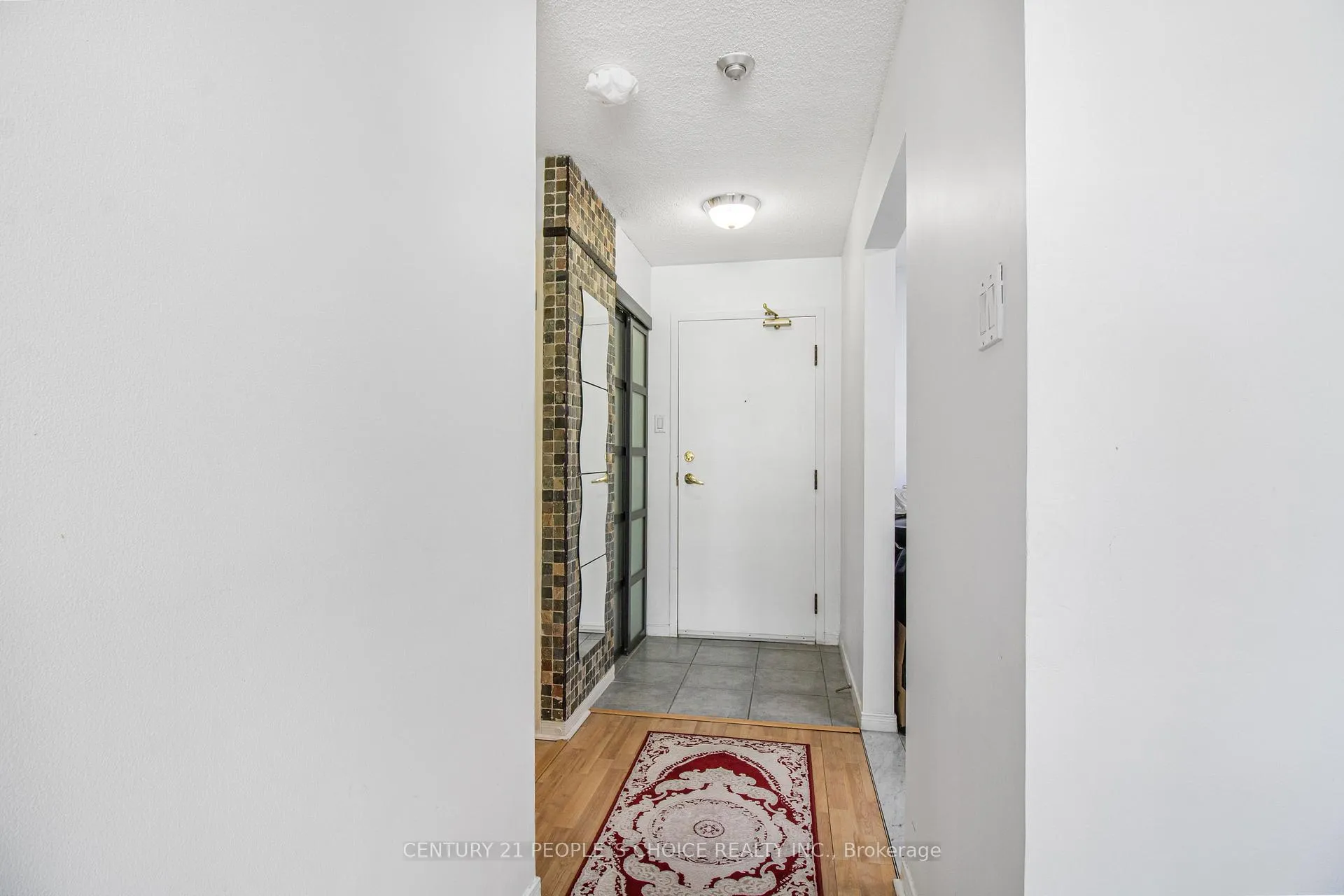 Photo 5 of Unit 606, 400 Webb Drive, Mississauga, City Centre — HOMEH