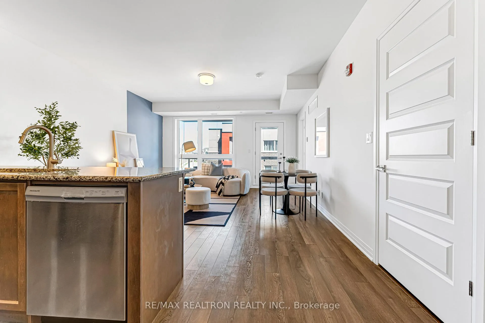 Photo 6 of Unit 304, 58 Adam Seller Street, Markham, Cornell — HOMEH