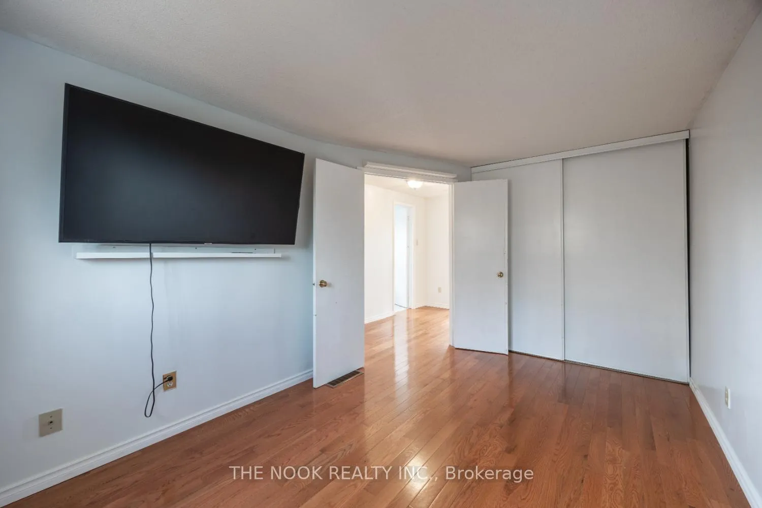 Photo 22 of 606 Cobblehill Drive, Oshawa, Pinecrest — HOMEH
