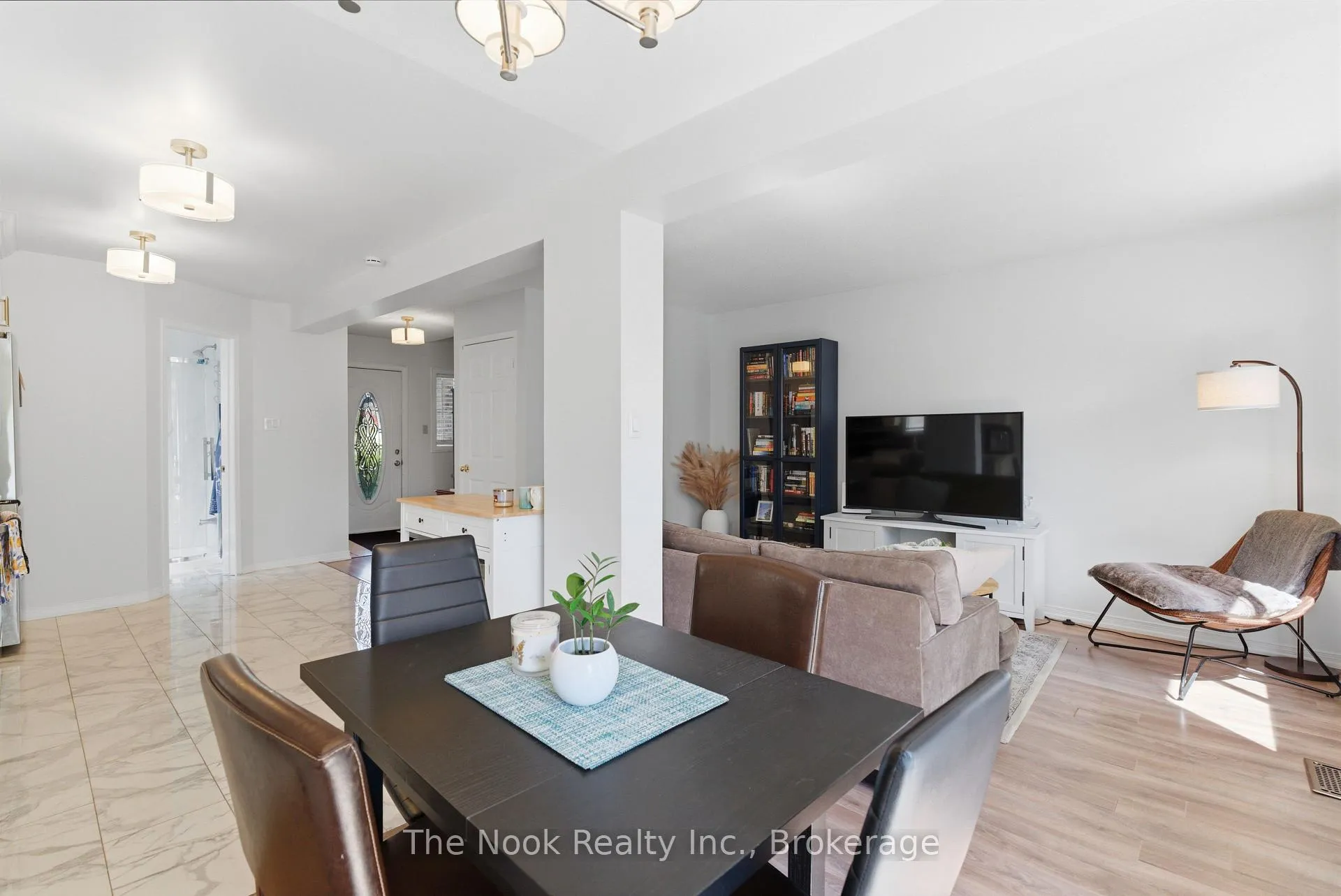 Photo 31 of 606 Cobblehill Drive, Oshawa, Pinecrest — HOMEH