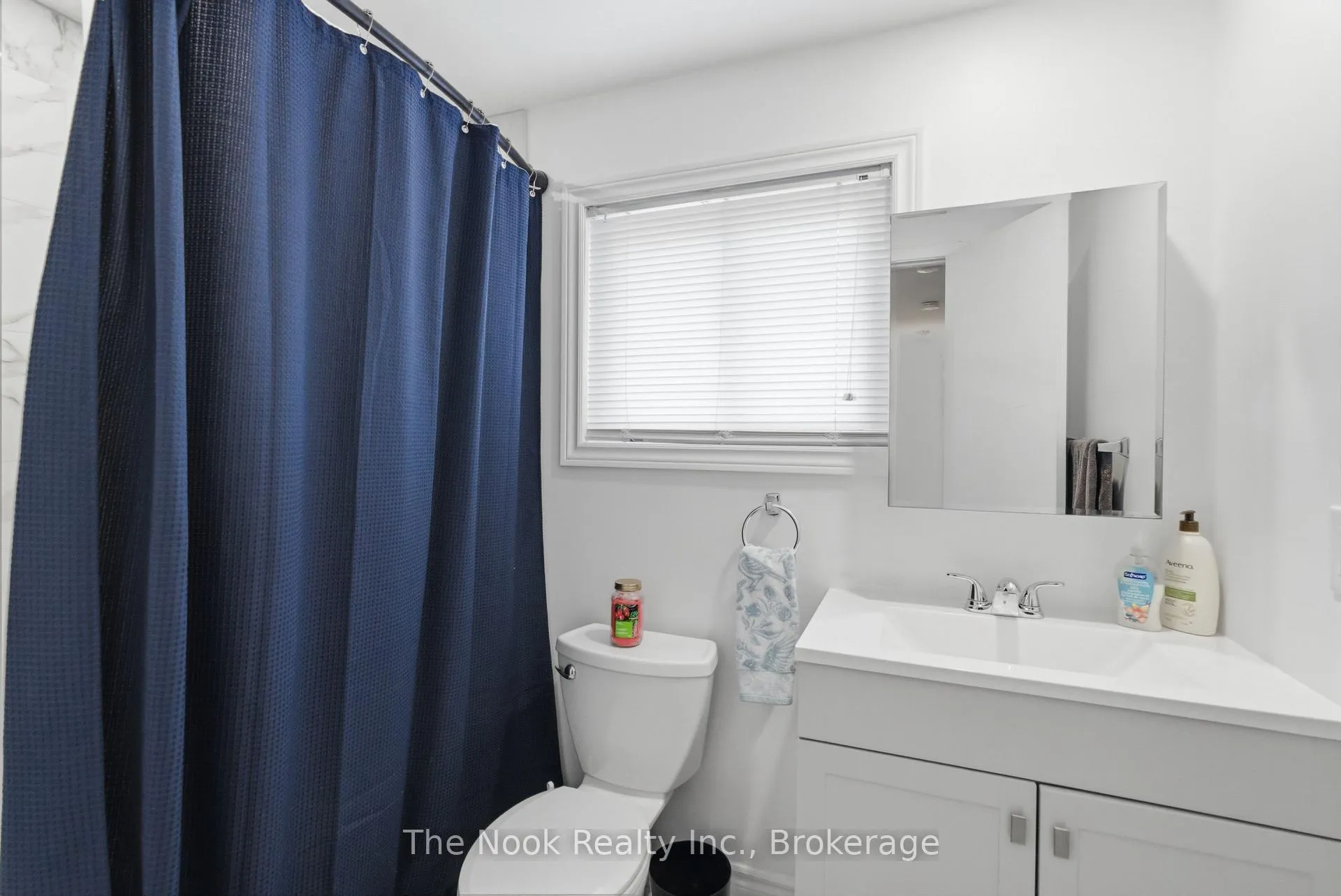 Photo 36 of 606 Cobblehill Drive, Oshawa, Pinecrest — HOMEH