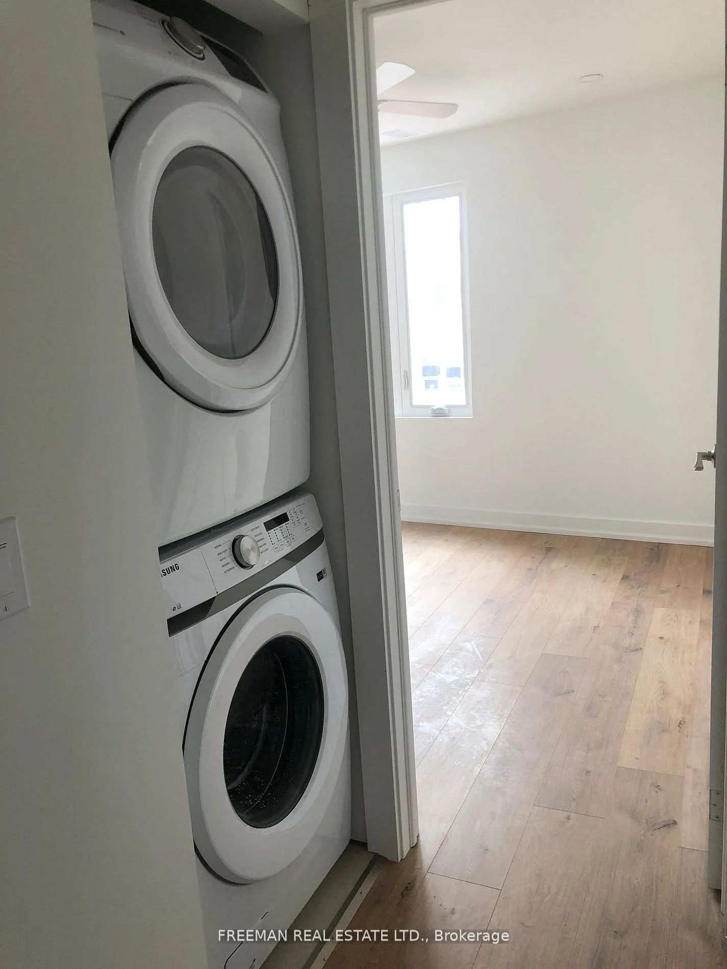Photo 3 of Unit 2, 3449 Yonge Street, Toronto, Lawrence Park North — HOMEH