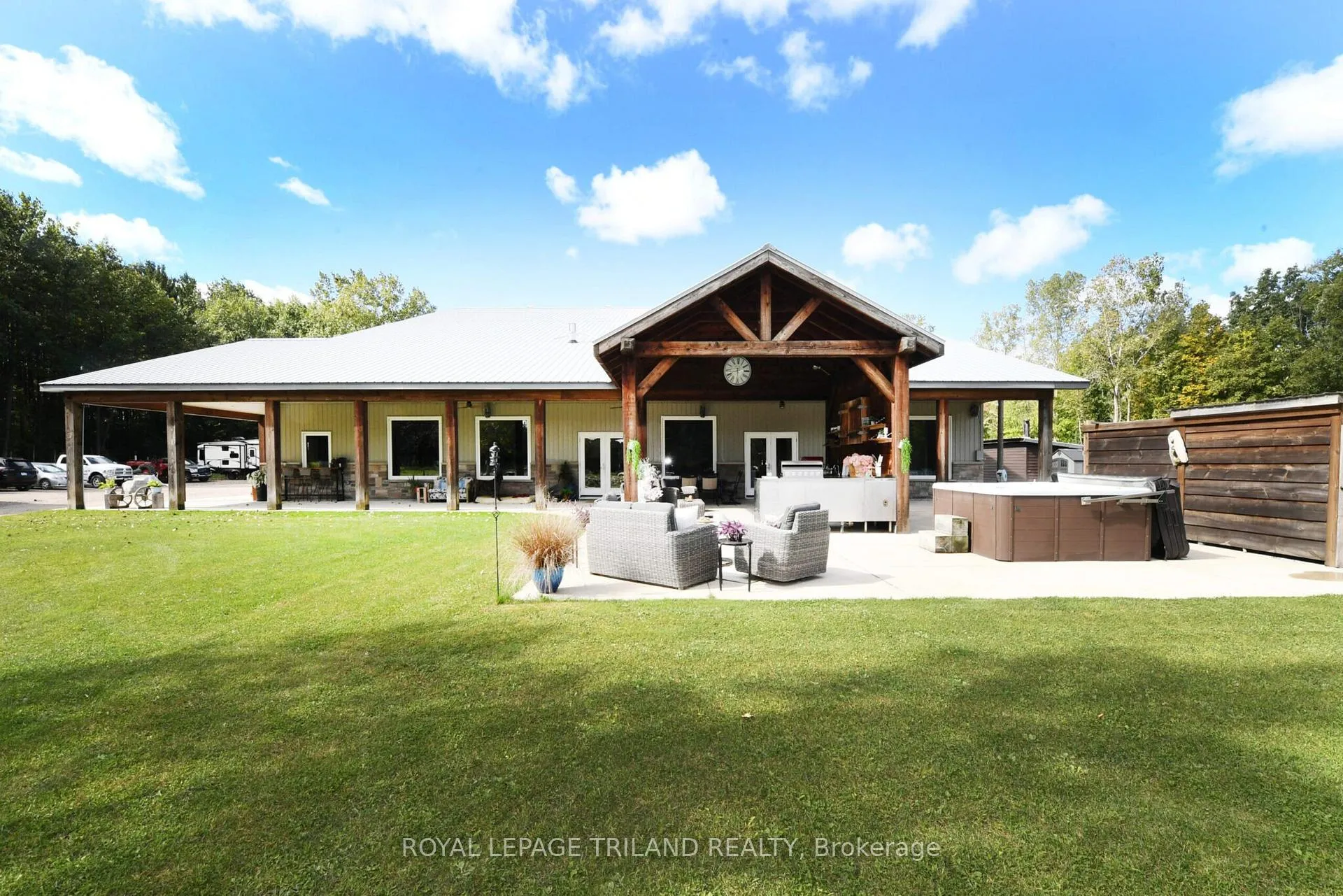 Photo of 7264 Ridge Road