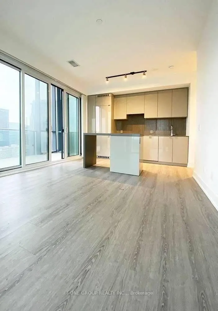Photo 2 of Unit 2810, 7 Grenville Street, Toronto, Bay Street Corridor — HOMEH