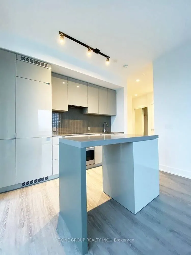 Photo 10 of Unit 2810, 7 Grenville Street, Toronto, Bay Street Corridor — HOMEH