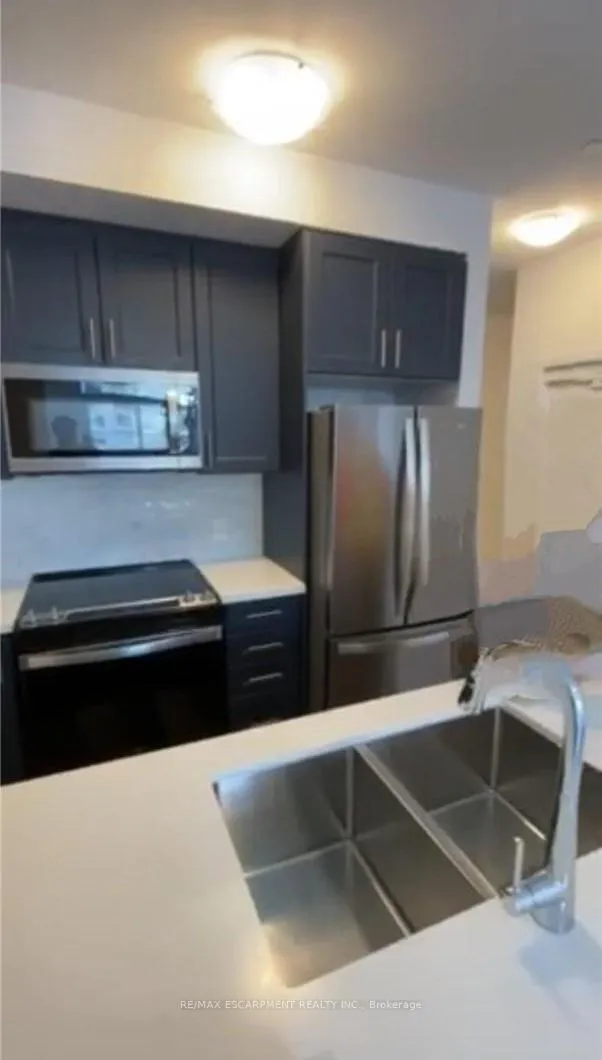 Photo 4 of Unit 522, 460 Dundas Street E, Hamilton, Waterdown — HOMEH