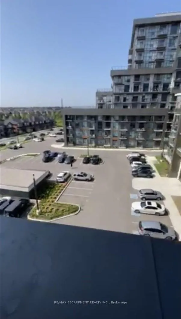 Photo 8 of Unit 522, 460 Dundas Street E, Hamilton, Waterdown — HOMEH